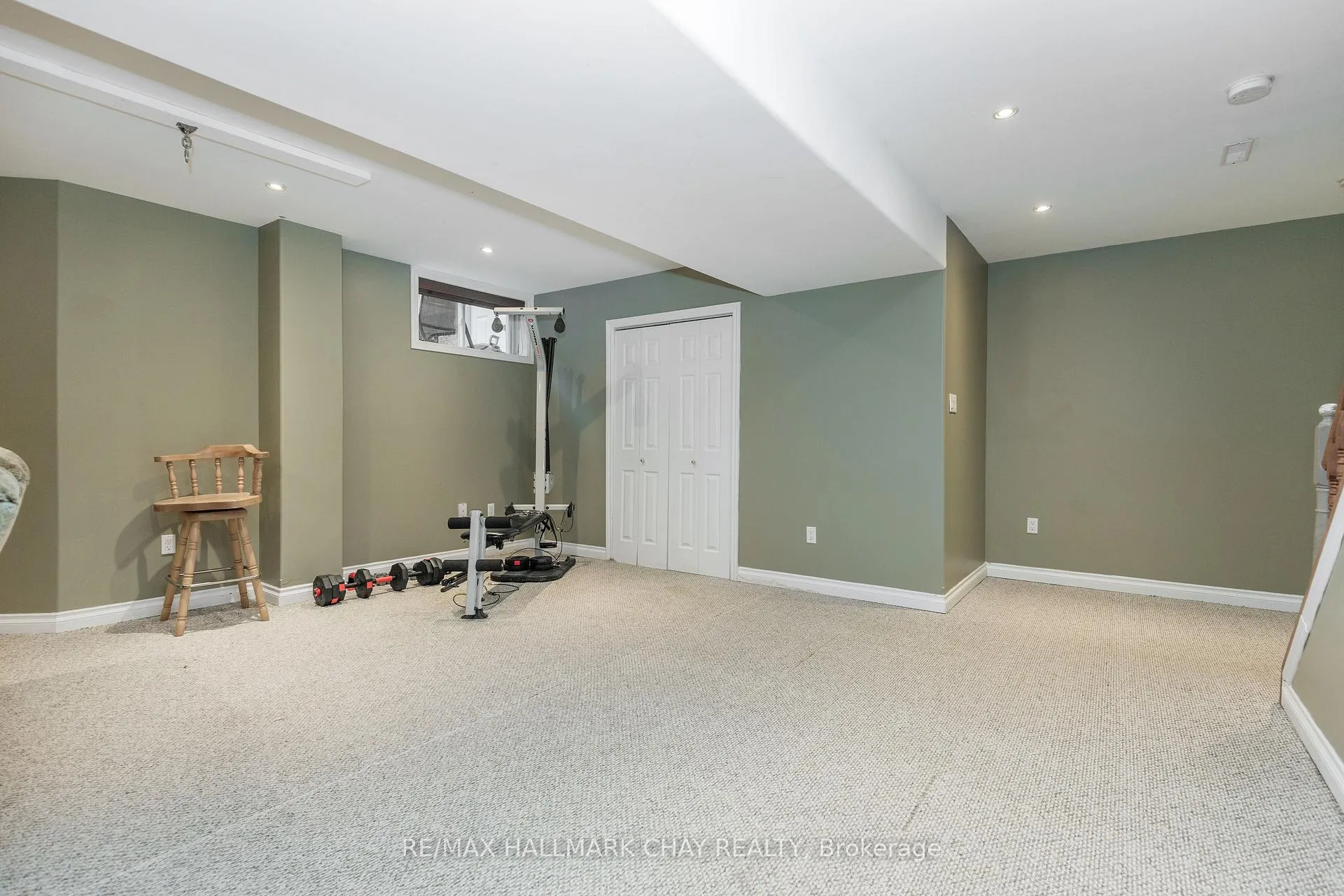 Photo 19 of 188 Pringle Drive, Barrie, Edgehill Drive — HOMEH