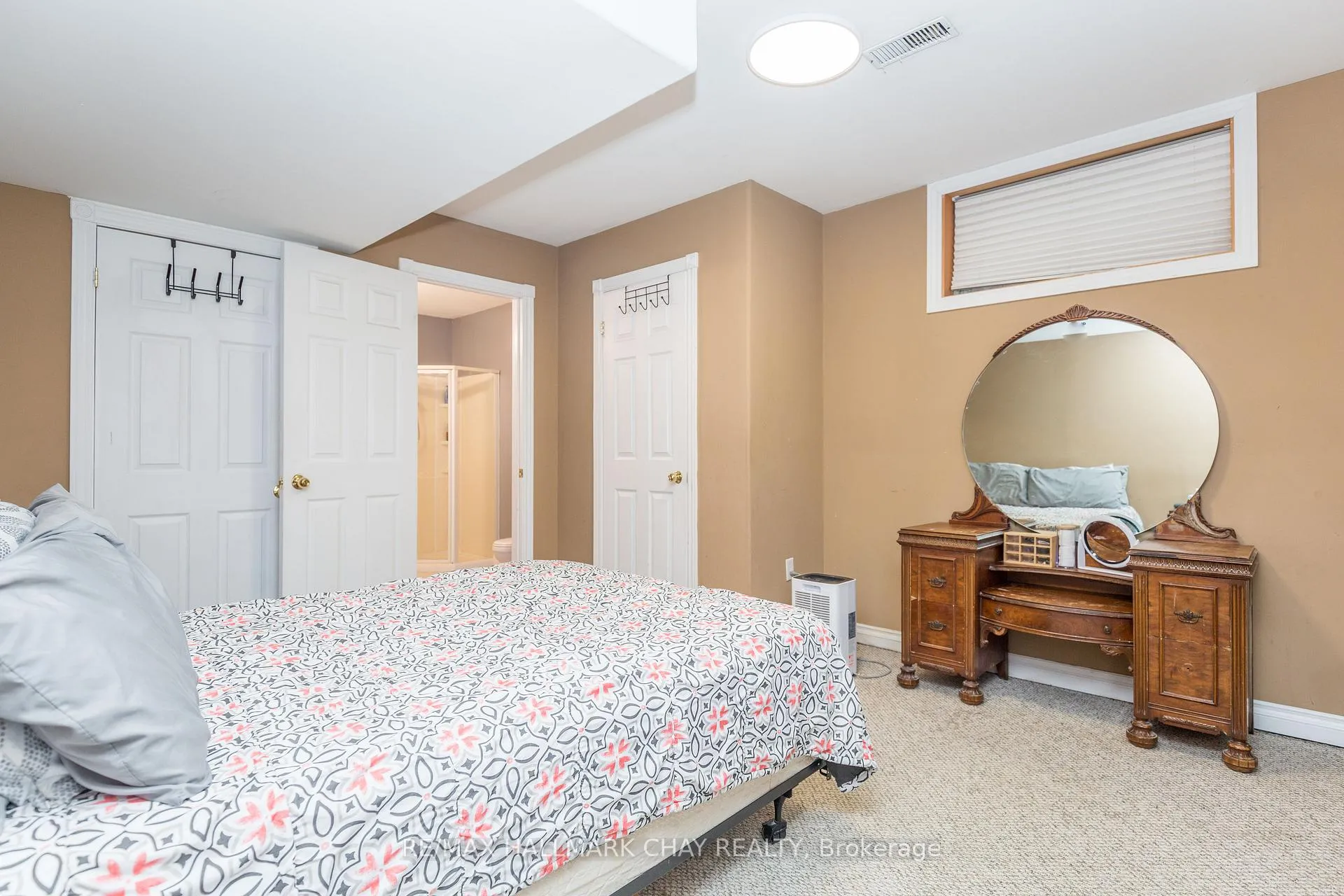 Photo 20 of 188 Pringle Drive, Barrie, Edgehill Drive — HOMEH