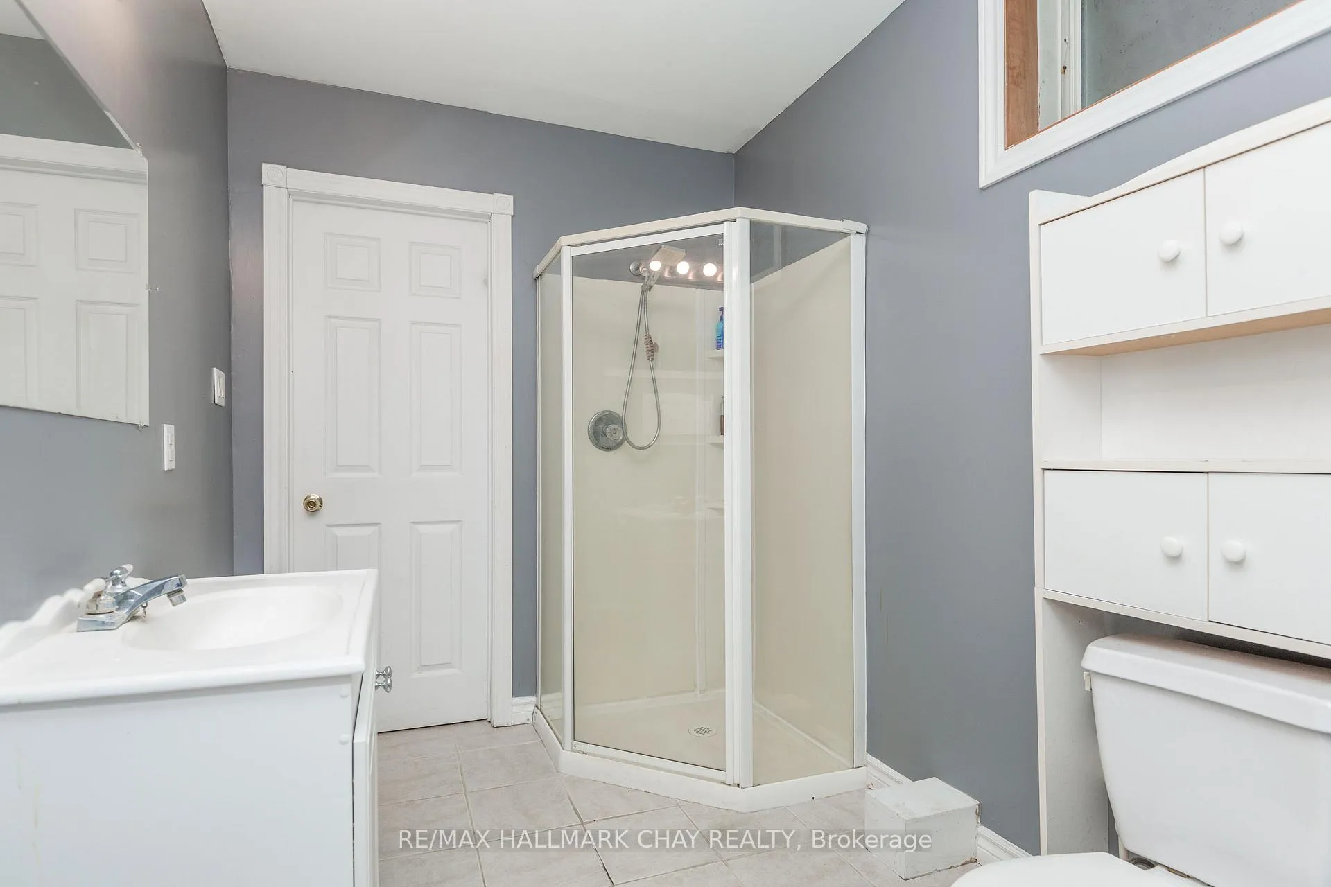 Photo 21 of 188 Pringle Drive, Barrie, Edgehill Drive — HOMEH