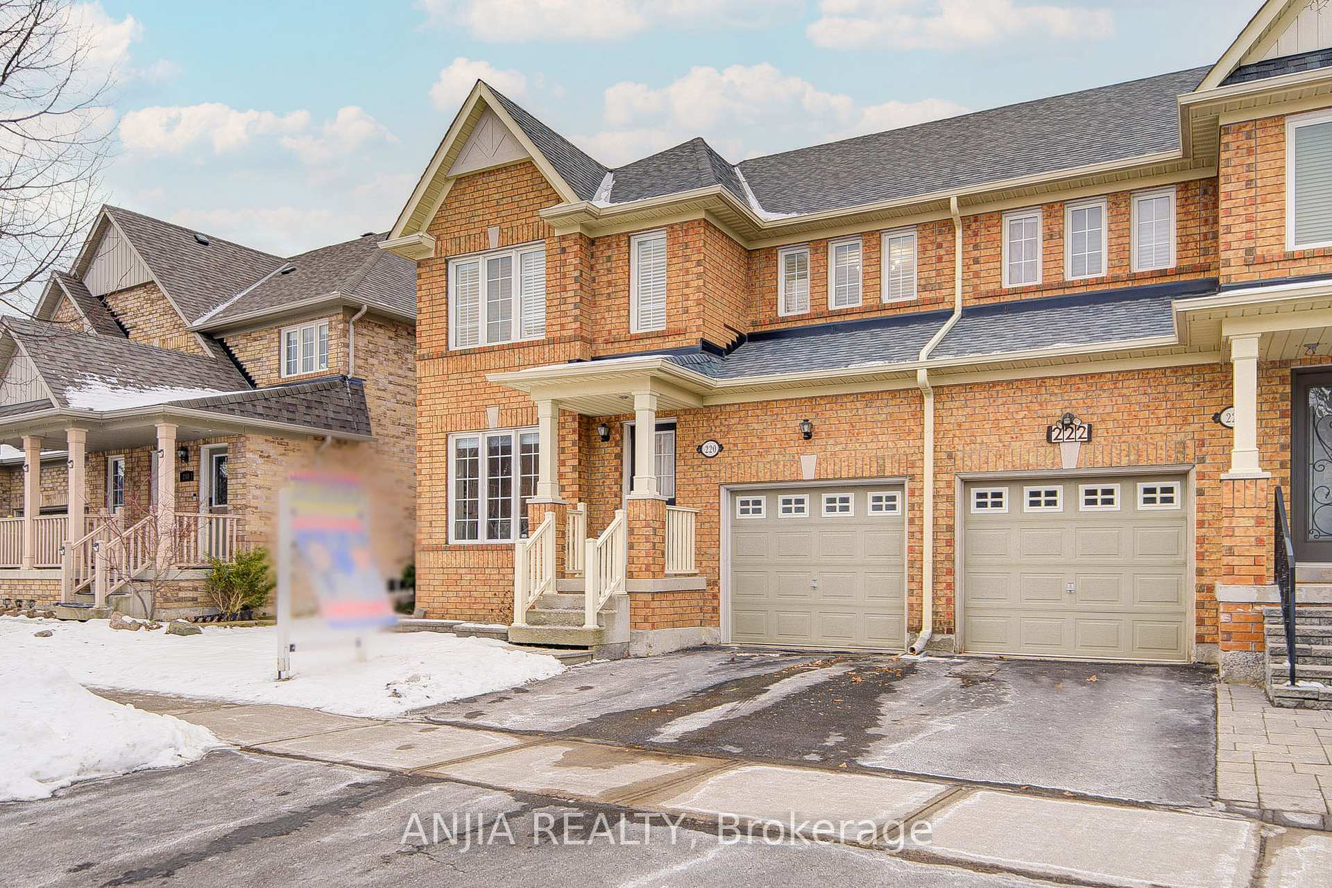 Photo 2 of 220 Hammersly Boulevard, Markham, Wismer — HOMEH