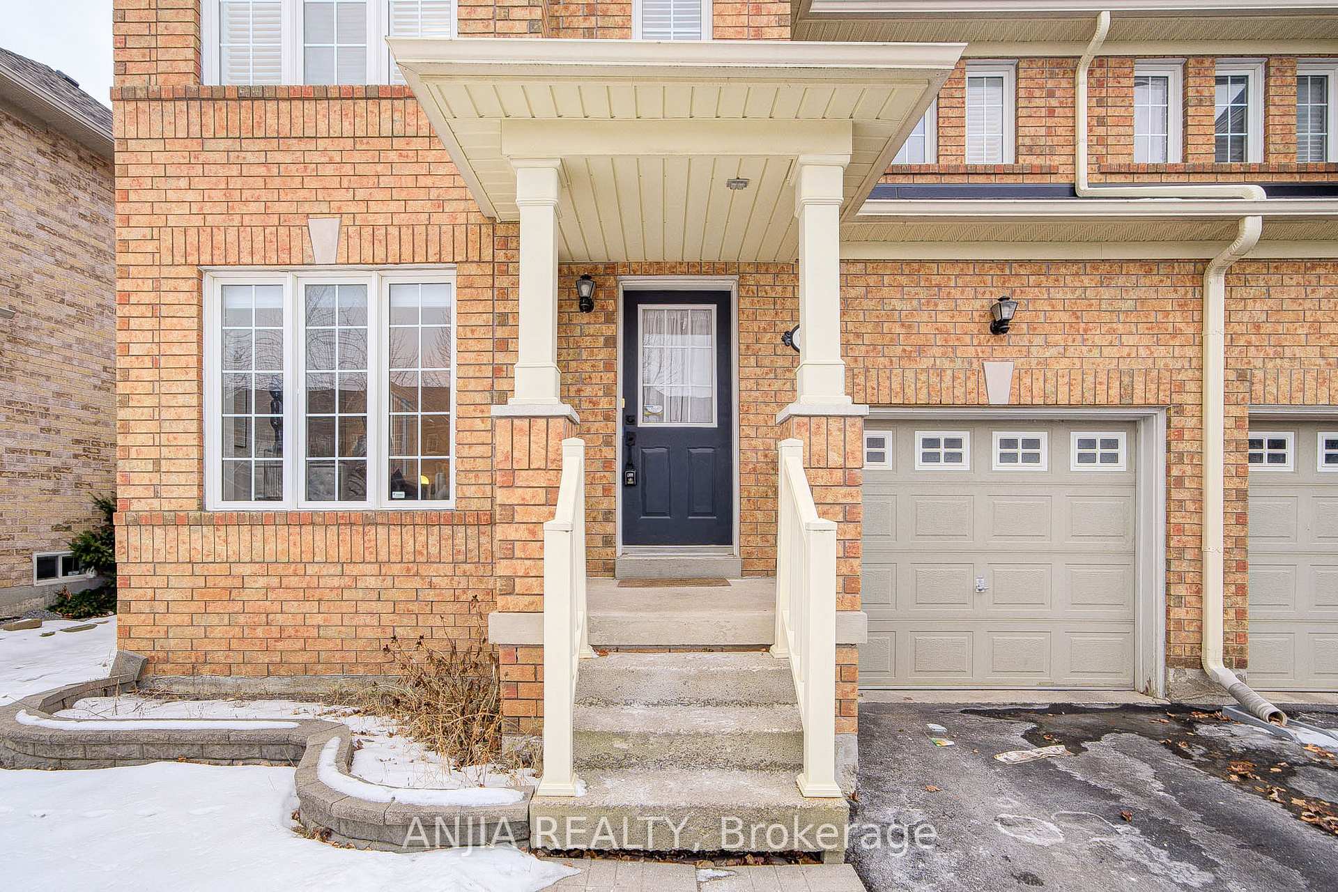 Photo 3 of 220 Hammersly Boulevard, Markham, Wismer — HOMEH