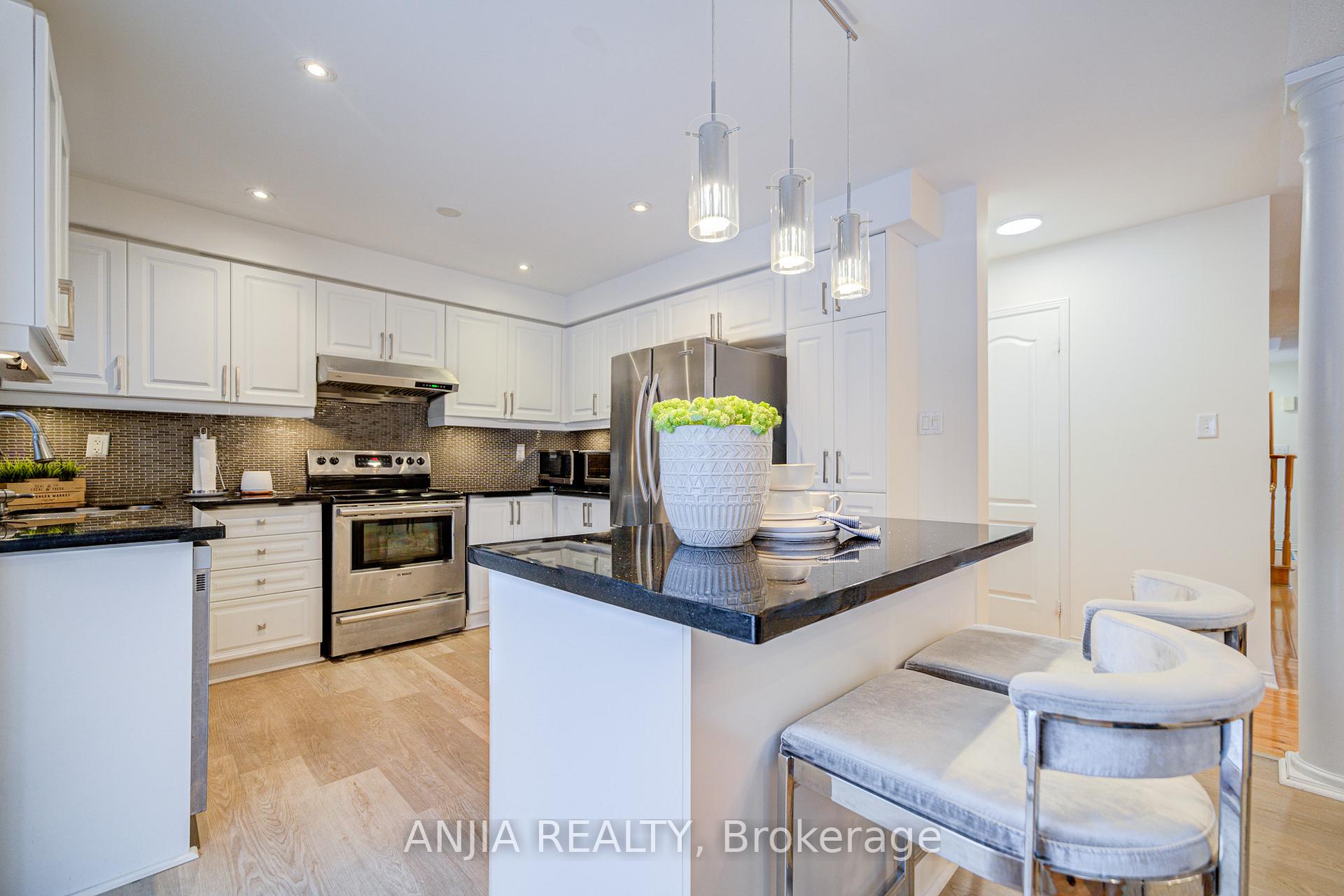 Photo 19 of 220 Hammersly Boulevard, Markham, Wismer — HOMEH