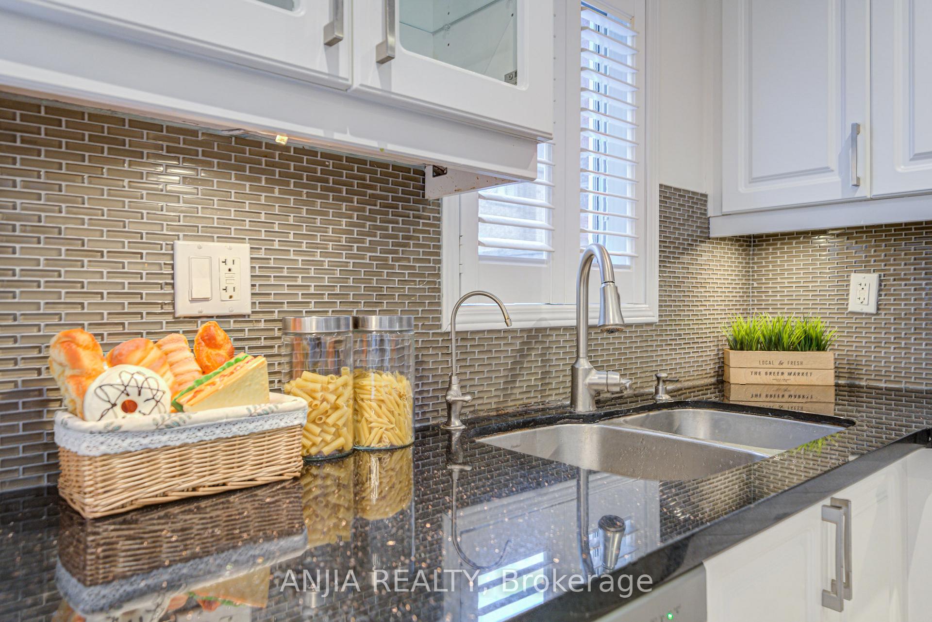 Photo 21 of 220 Hammersly Boulevard, Markham, Wismer — HOMEH