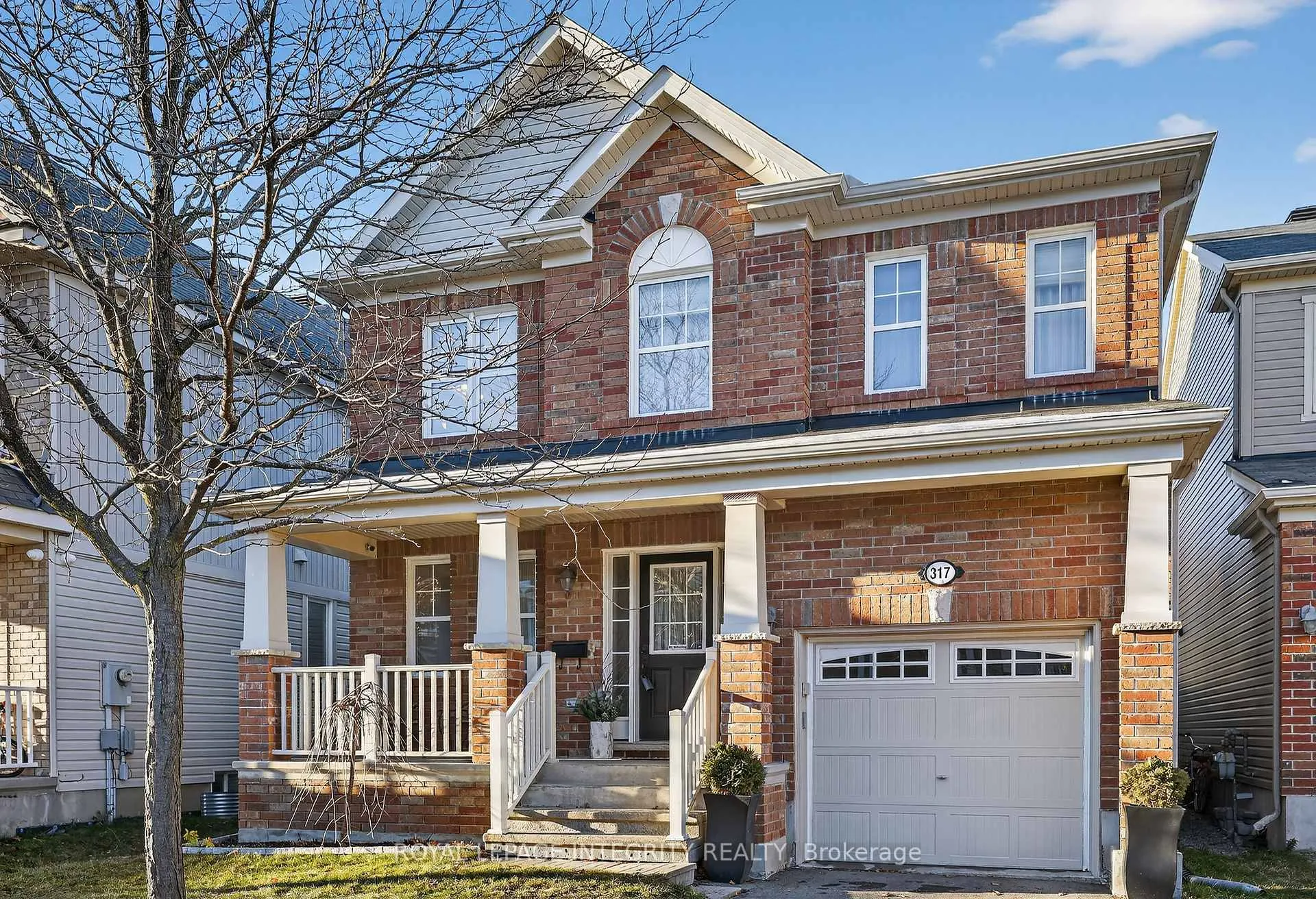 Photo 2 of 317 River Landing Avenue, Ottawa, Barrhaven - Half Moon Bay — HOMEH