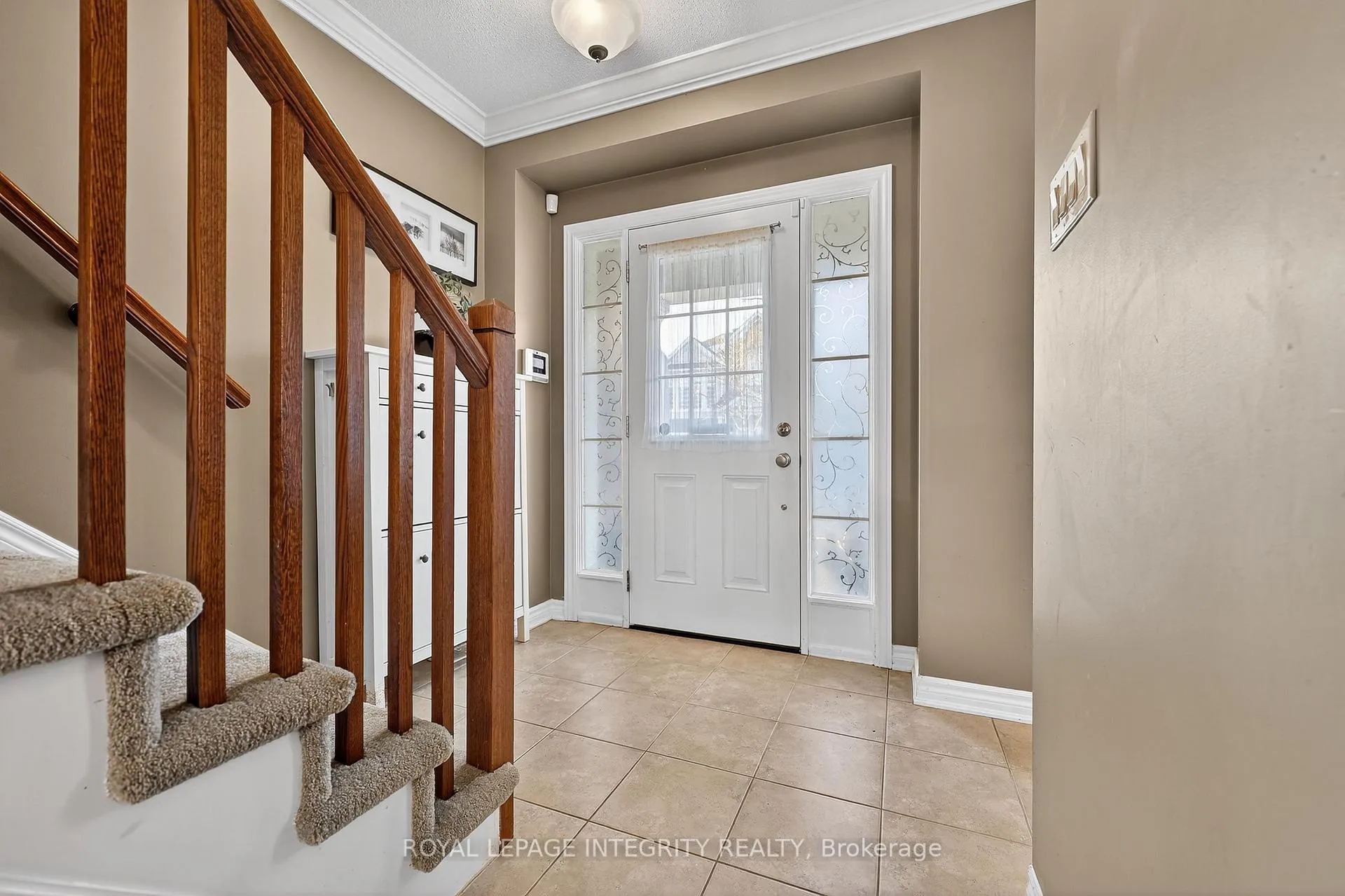 Photo 3 of 317 River Landing Avenue, Ottawa, Barrhaven - Half Moon Bay — HOMEH