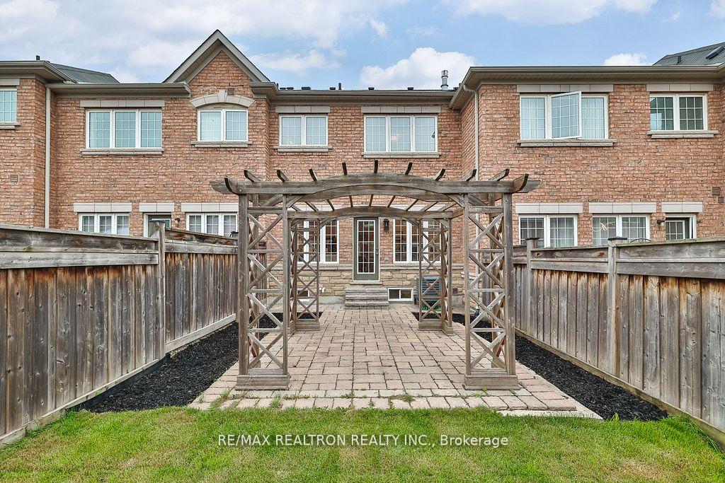 Photo 20 of 138 Southdown Avenue, Vaughan, Patterson — HOMEH