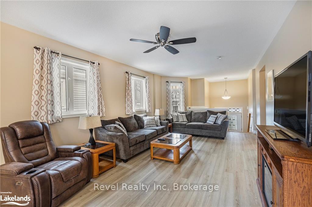 Photo 5 of 174 White Sands Way, Wasaga Beach — HOMEH