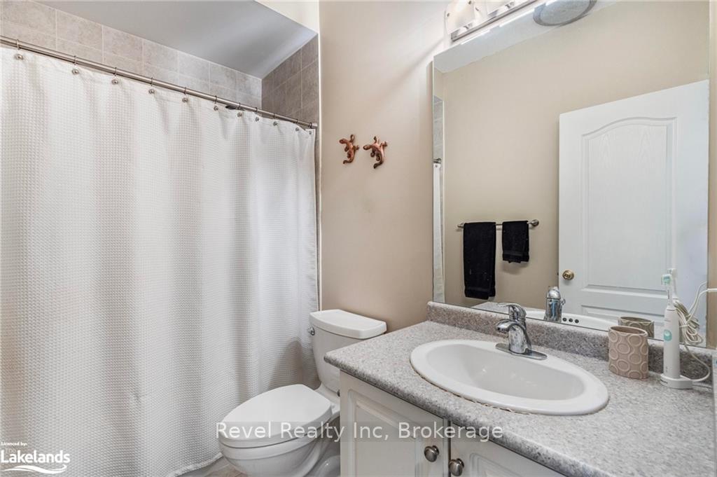Photo 7 of 174 White Sands Way, Wasaga Beach — HOMEH