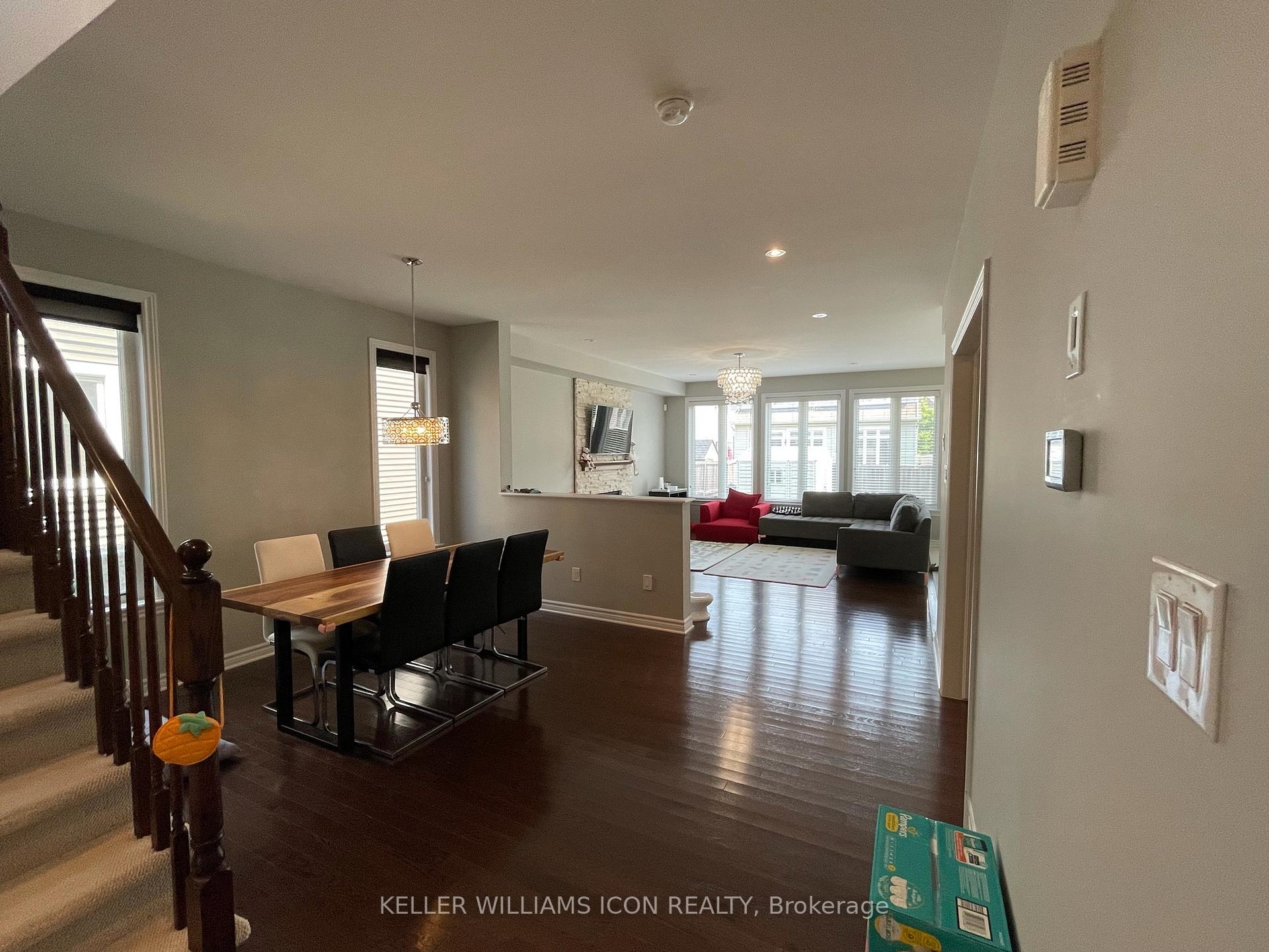 Photo 2 of 310 Gracewood Crescent, Ottawa, Blossom Park/Kemp Park/Findlay Creek — HOMEH