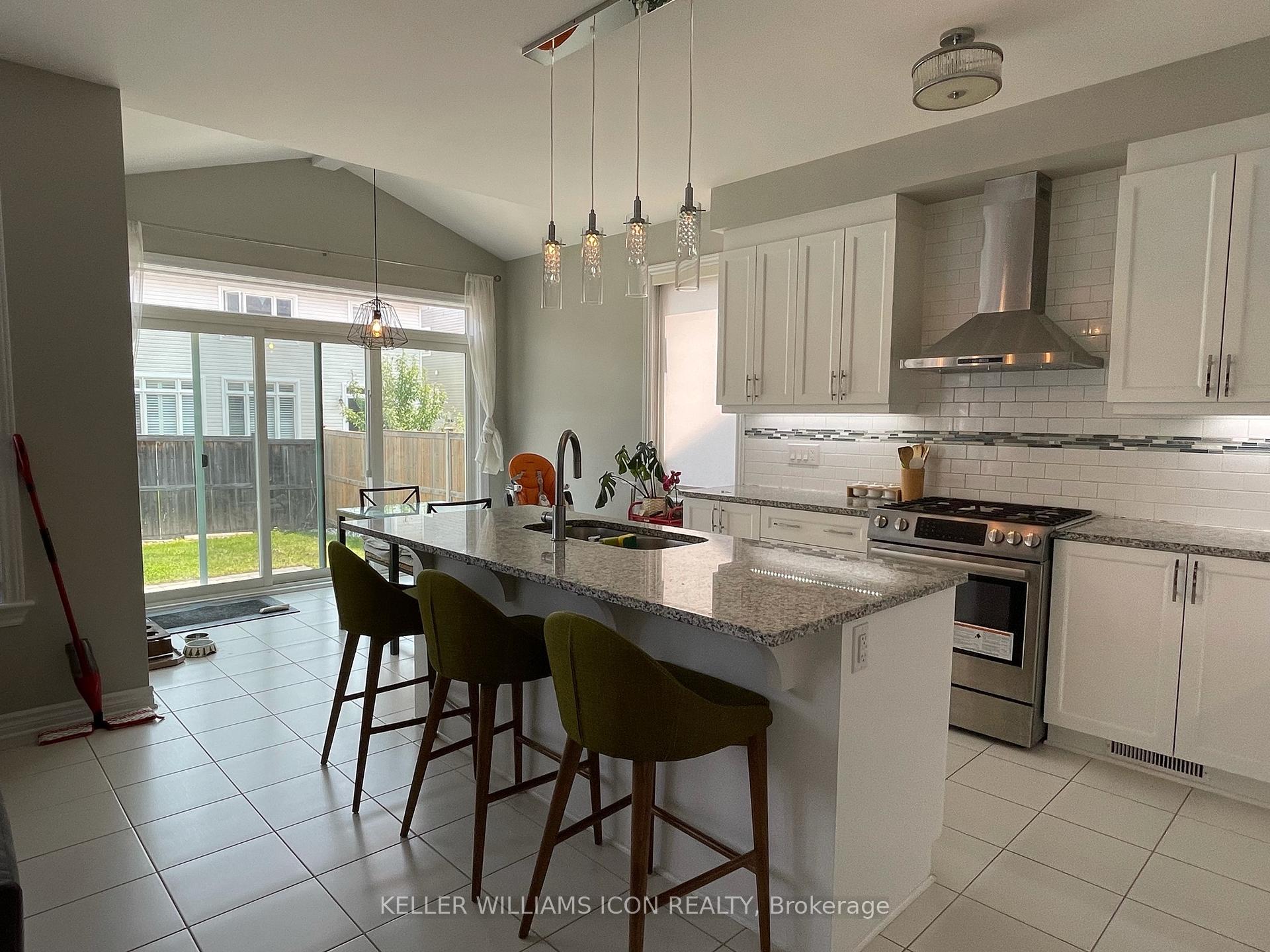 Photo 7 of 310 Gracewood Crescent, Ottawa, Blossom Park/Kemp Park/Findlay Creek — HOMEH