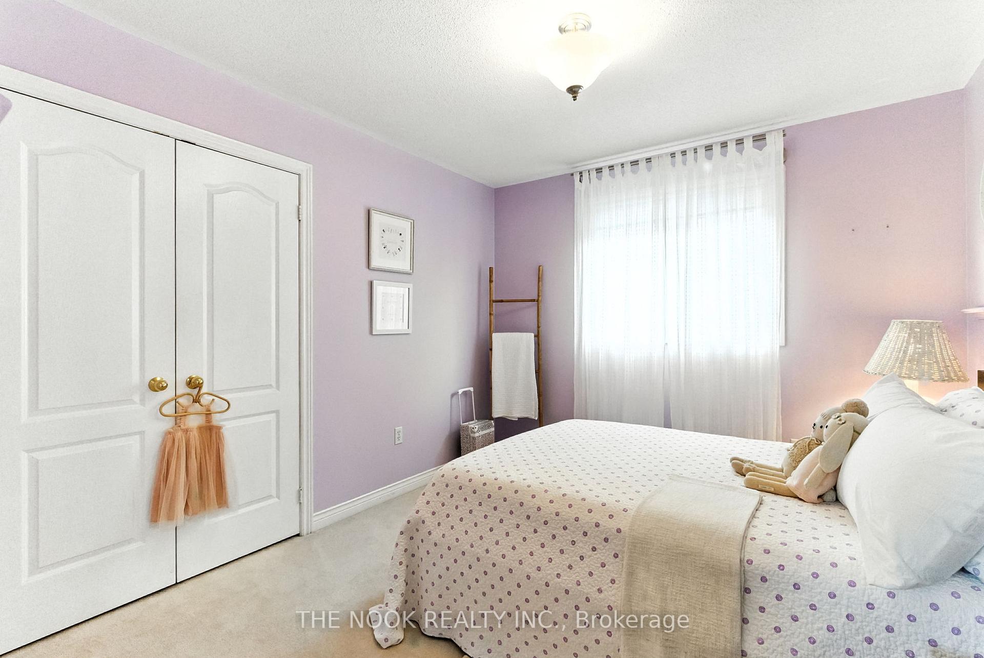 Photo 8 of 7 Markwood Crescent, Whitby, Rolling Acres — HOMEH