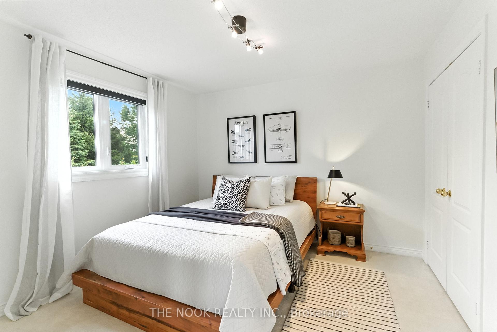 Photo 10 of 7 Markwood Crescent, Whitby, Rolling Acres — HOMEH