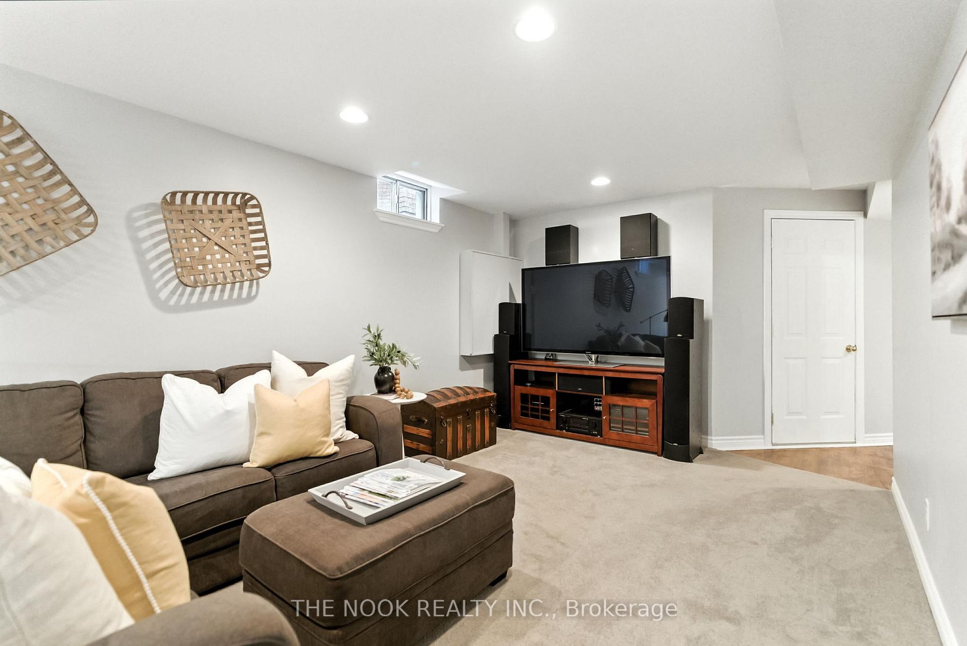 Photo 15 of 7 Markwood Crescent, Whitby, Rolling Acres — HOMEH