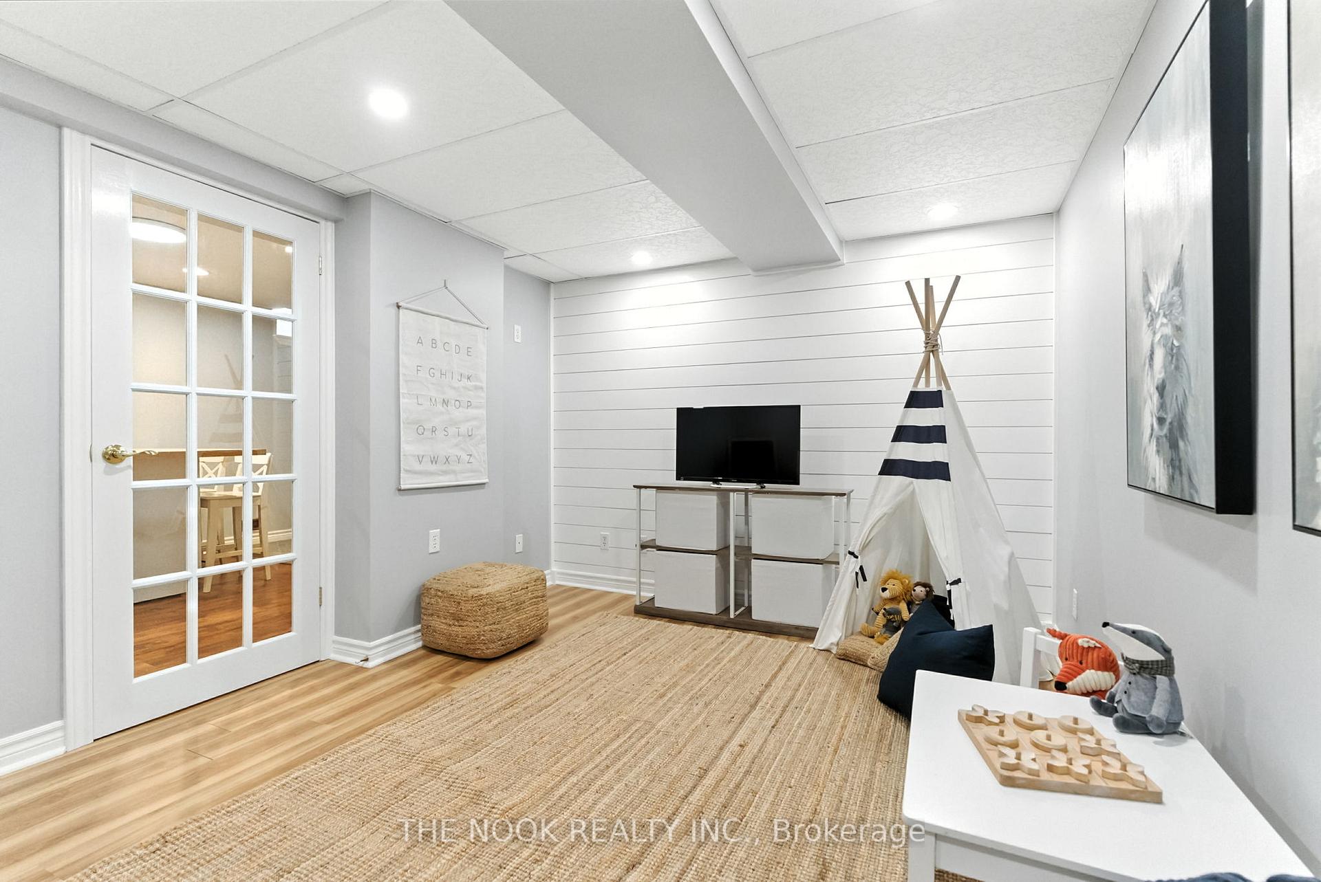 Photo 22 of 7 Markwood Crescent, Whitby, Rolling Acres — HOMEH