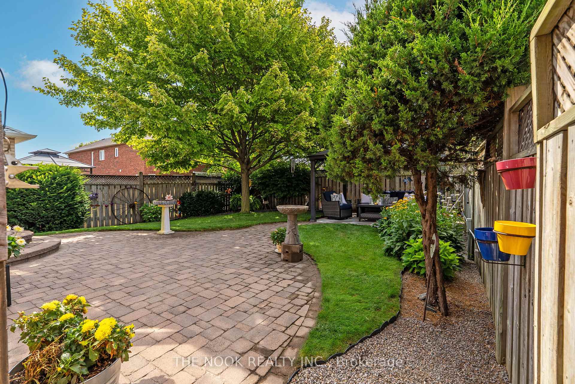 Photo 25 of 7 Markwood Crescent, Whitby, Rolling Acres — HOMEH