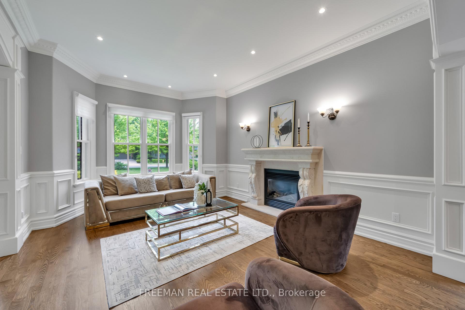 Photo 2 of 75 John Street, Markham, Thornhill — HOMEH