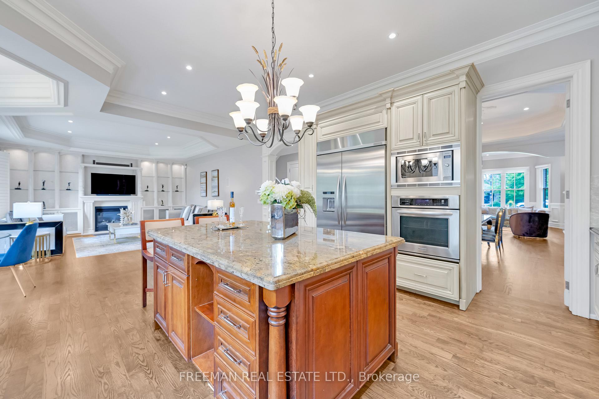 Photo 12 of 75 John Street, Markham, Thornhill — HOMEH