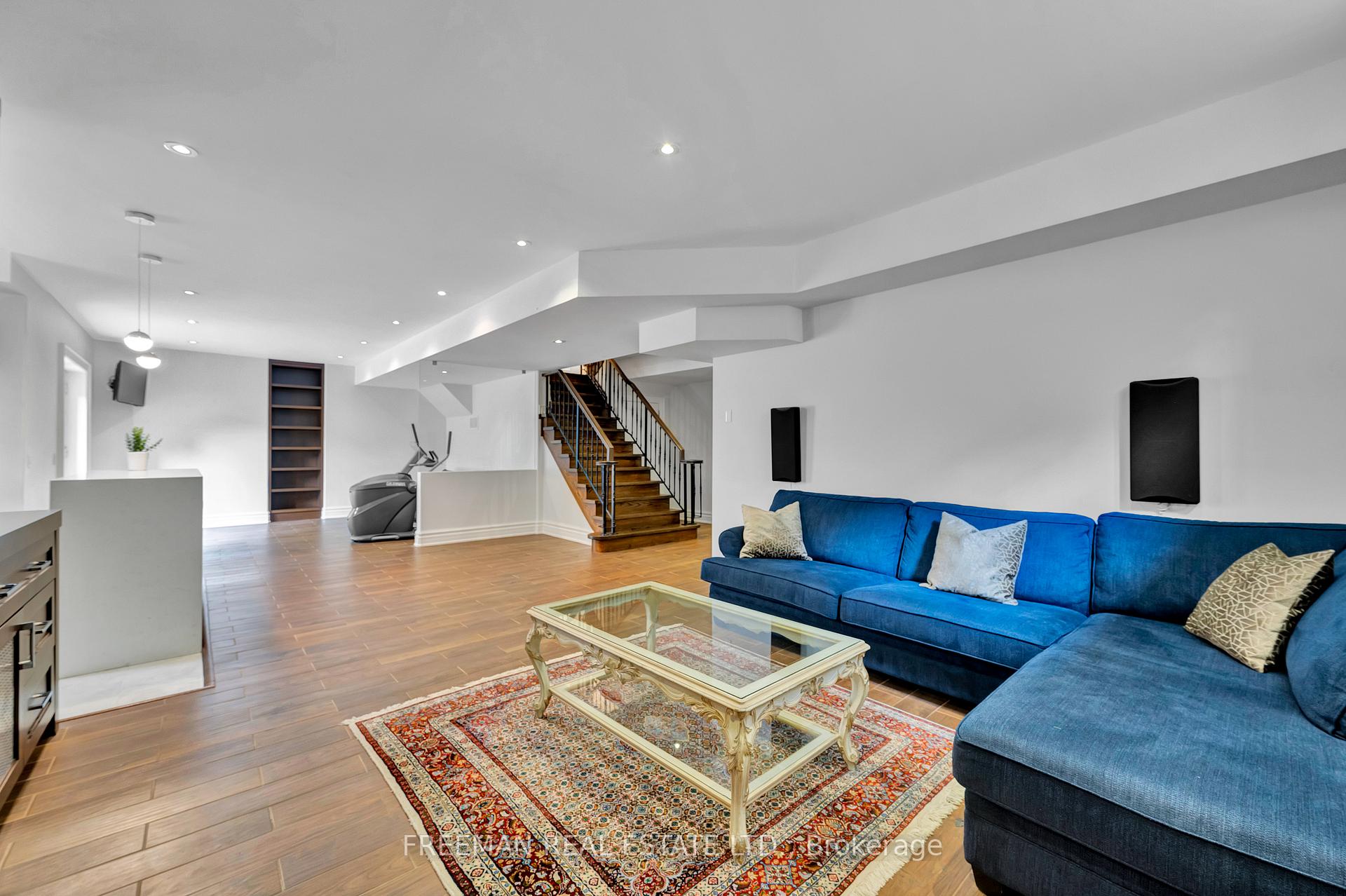 Photo 31 of 75 John Street, Markham, Thornhill — HOMEH