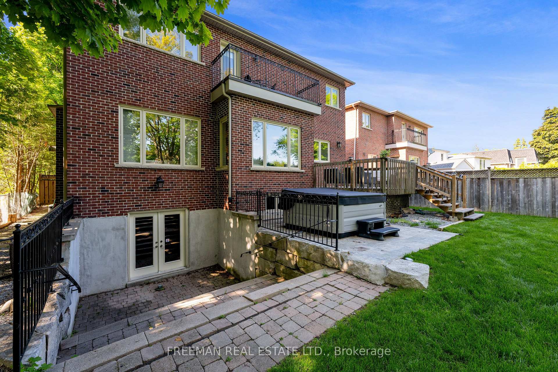 Photo 37 of 75 John Street, Markham, Thornhill — HOMEH