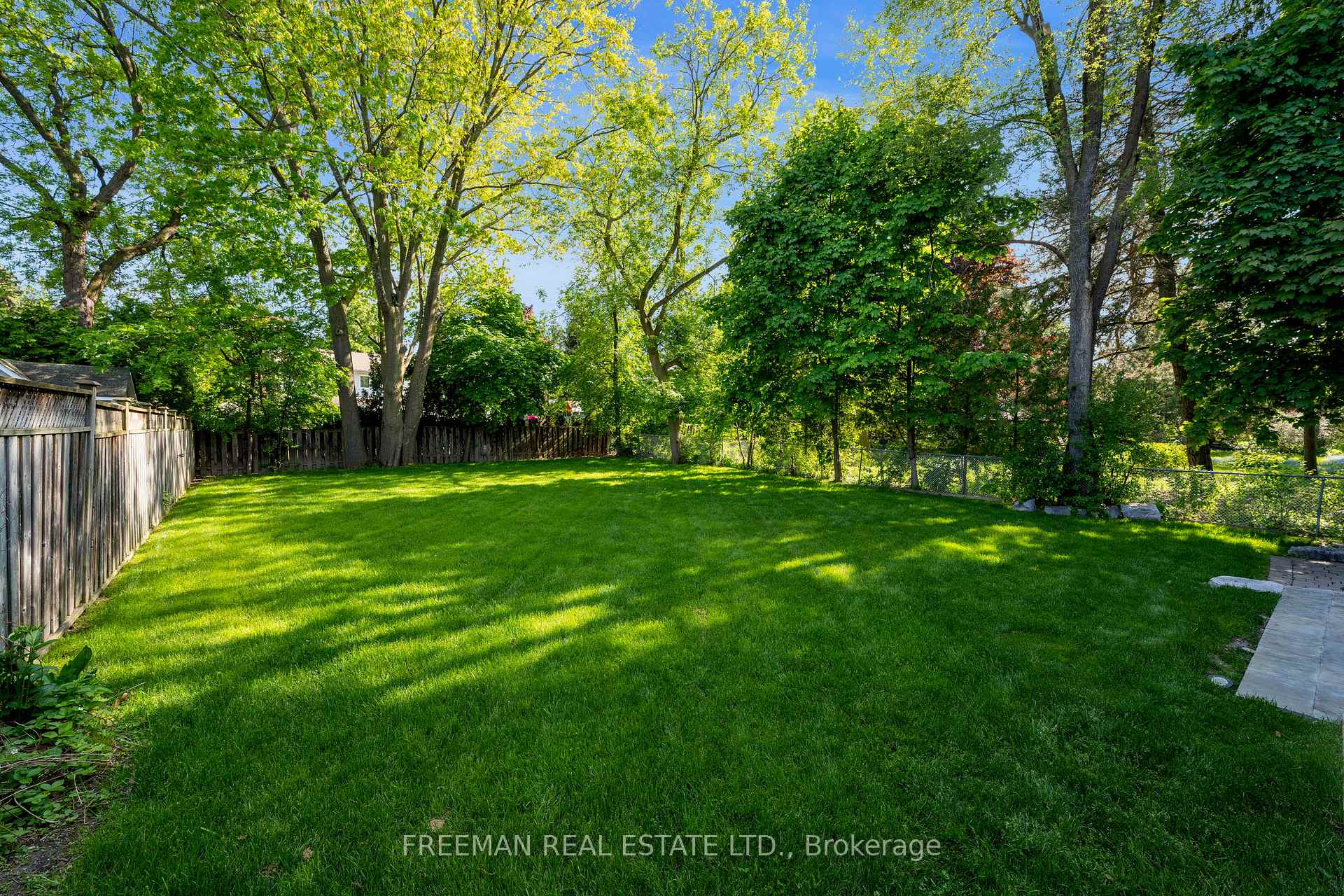 Photo 39 of 75 John Street, Markham, Thornhill — HOMEH