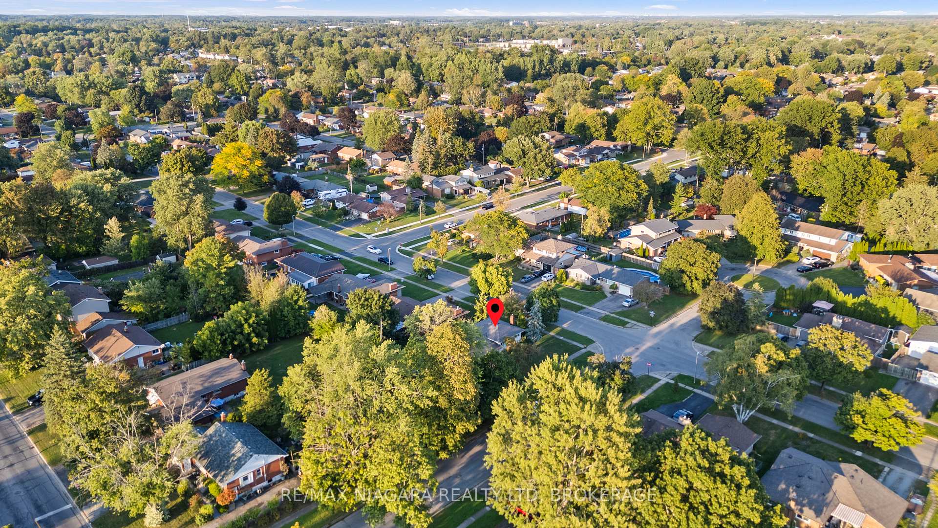 Photo 31 of 4 Willow Street N, Welland, Prince Charles — HOMEH