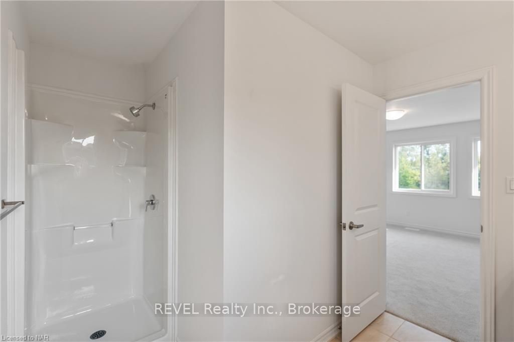 Photo 33 of 53 Laugher Avenue, Welland, Lincoln/Crowland — HOMEH
