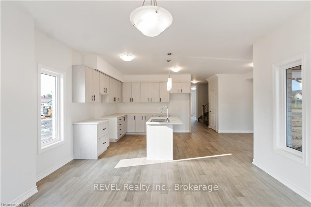 Photo 5 of 53 Laugher Avenue, Welland, Lincoln/Crowland — HOMEH