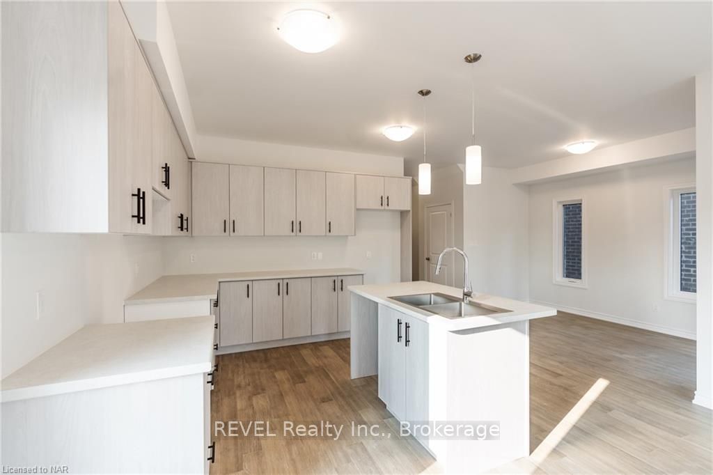 Photo 4 of 53 Laugher Avenue, Welland, Lincoln/Crowland — HOMEH
