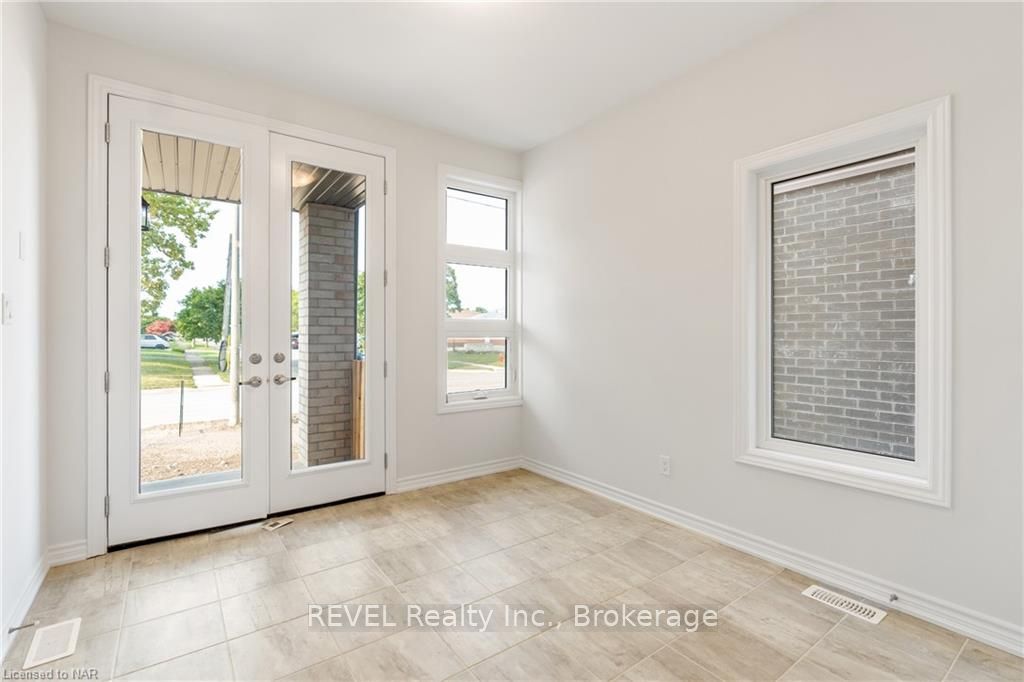 Photo 7 of 53 Laugher Avenue, Welland, Lincoln/Crowland — HOMEH