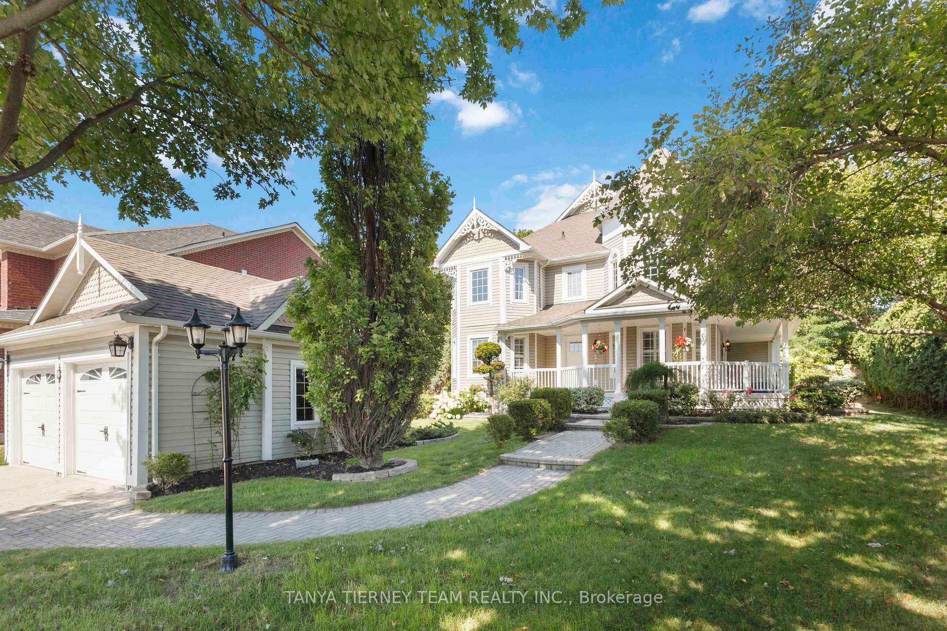 Photo 6 of 1 Watford Street, Whitby, Brooklin — HOMEH