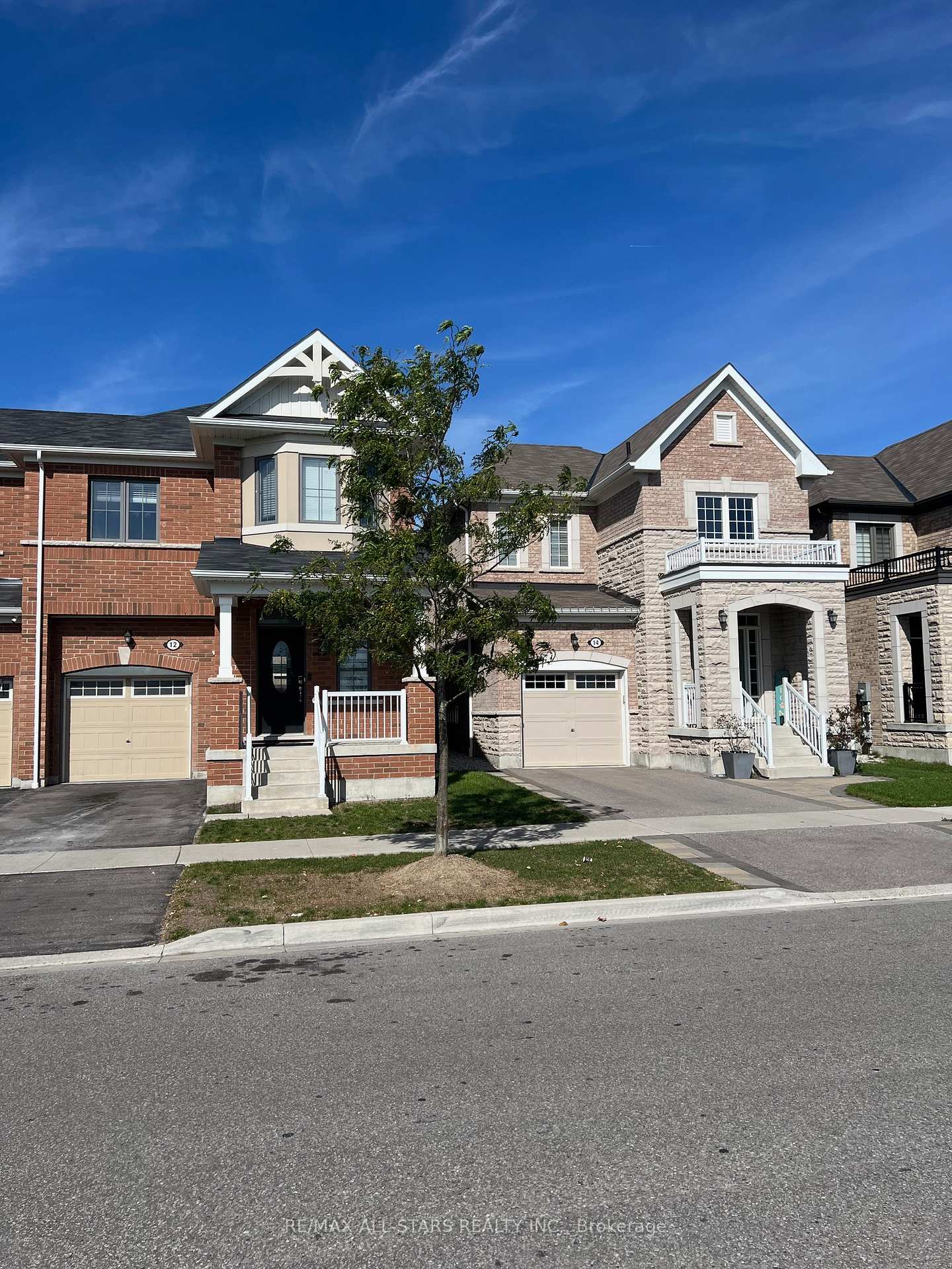 Photo 1 of 12 Westfield Drive, Whitby, Lynde Creek — HOMEH