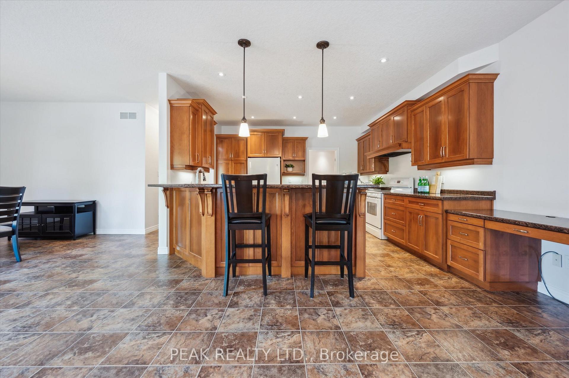 Photo 19 of 42 Treeview Drive, Woolwich — HOMEH