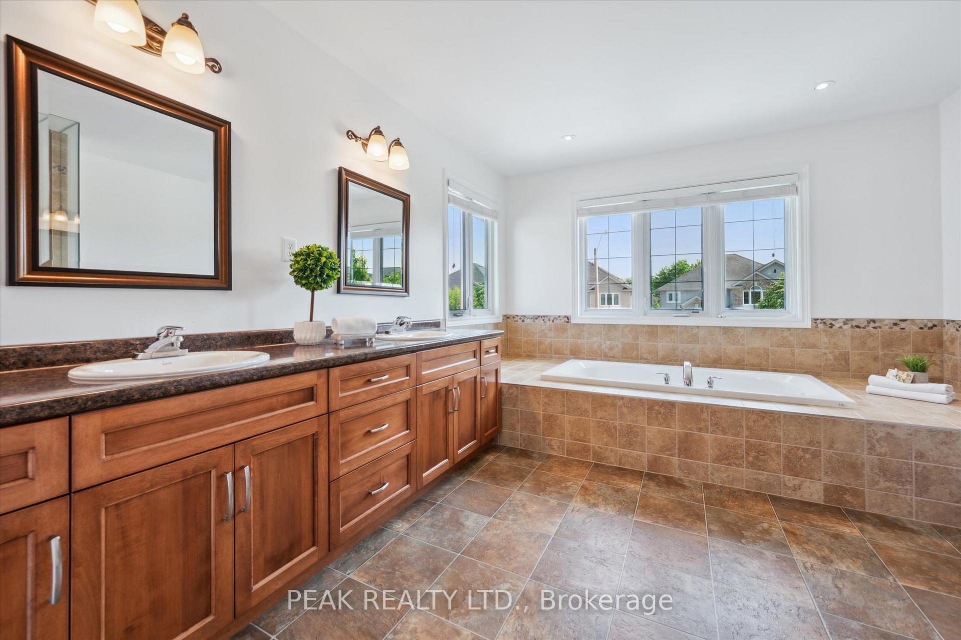 Photo 29 of 42 Treeview Drive, Woolwich — HOMEH