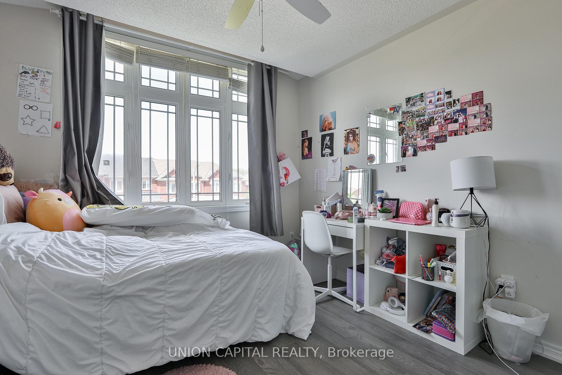 Photo 22 of 136 Mistywood Crescent, Vaughan, Patterson — HOMEH