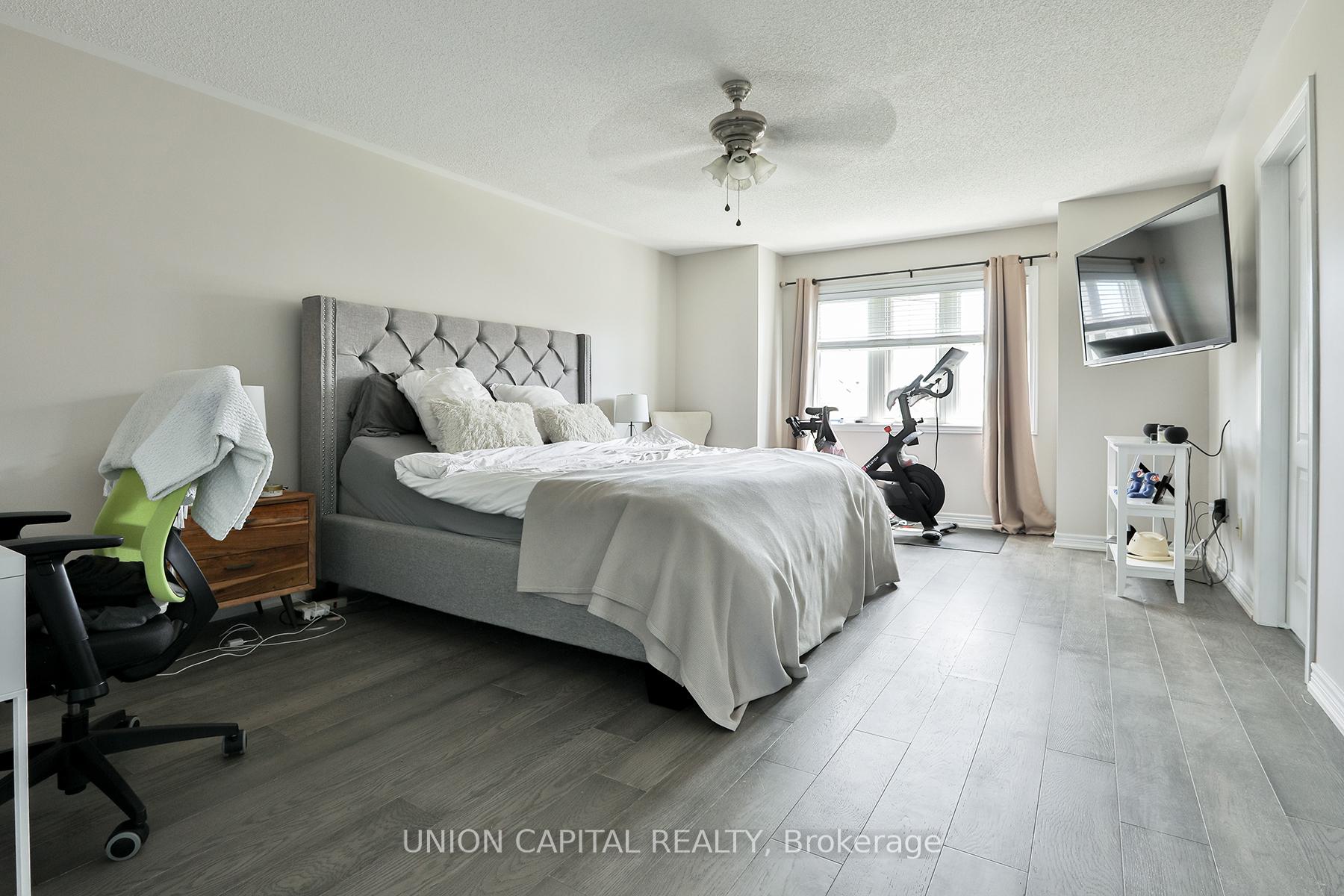Photo 27 of 136 Mistywood Crescent, Vaughan, Patterson — HOMEH
