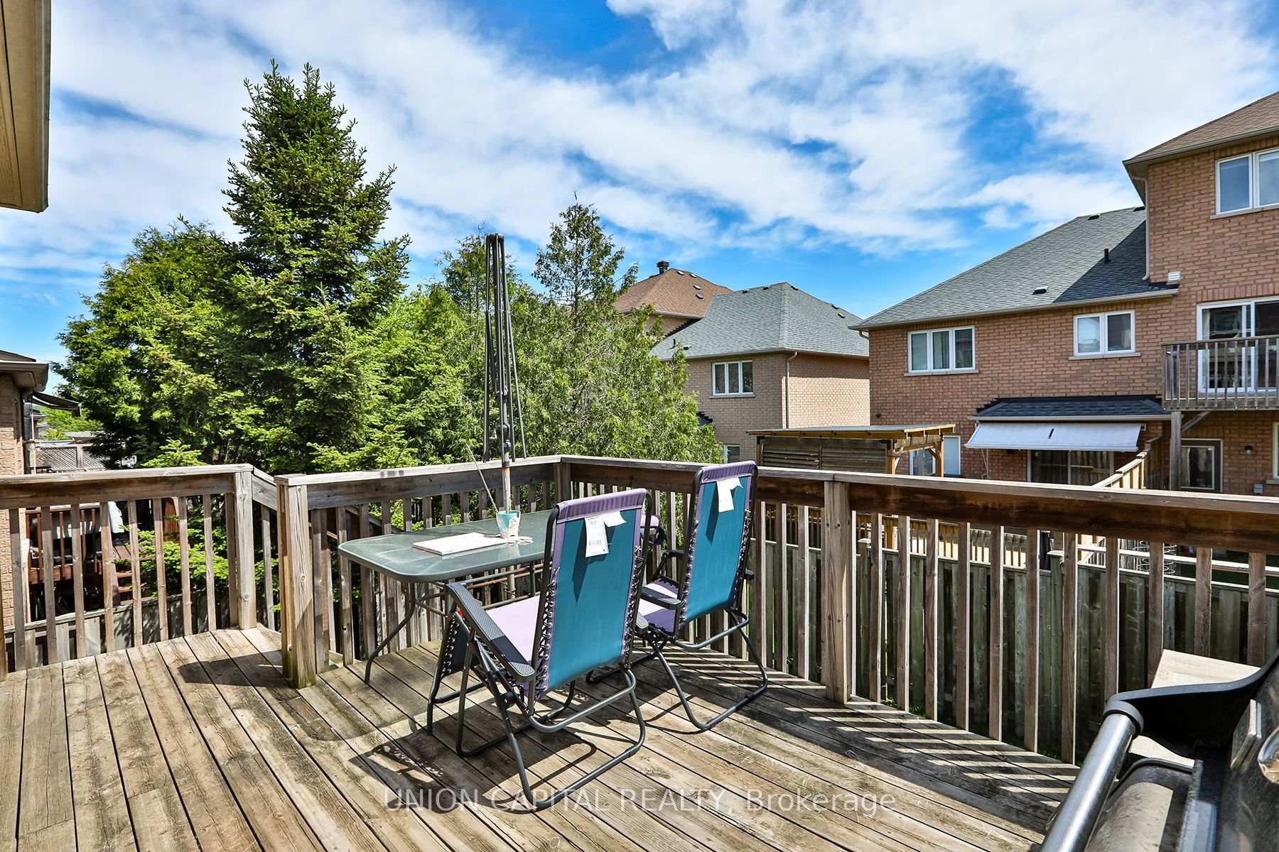 Photo 31 of 136 Mistywood Crescent, Vaughan, Patterson — HOMEH