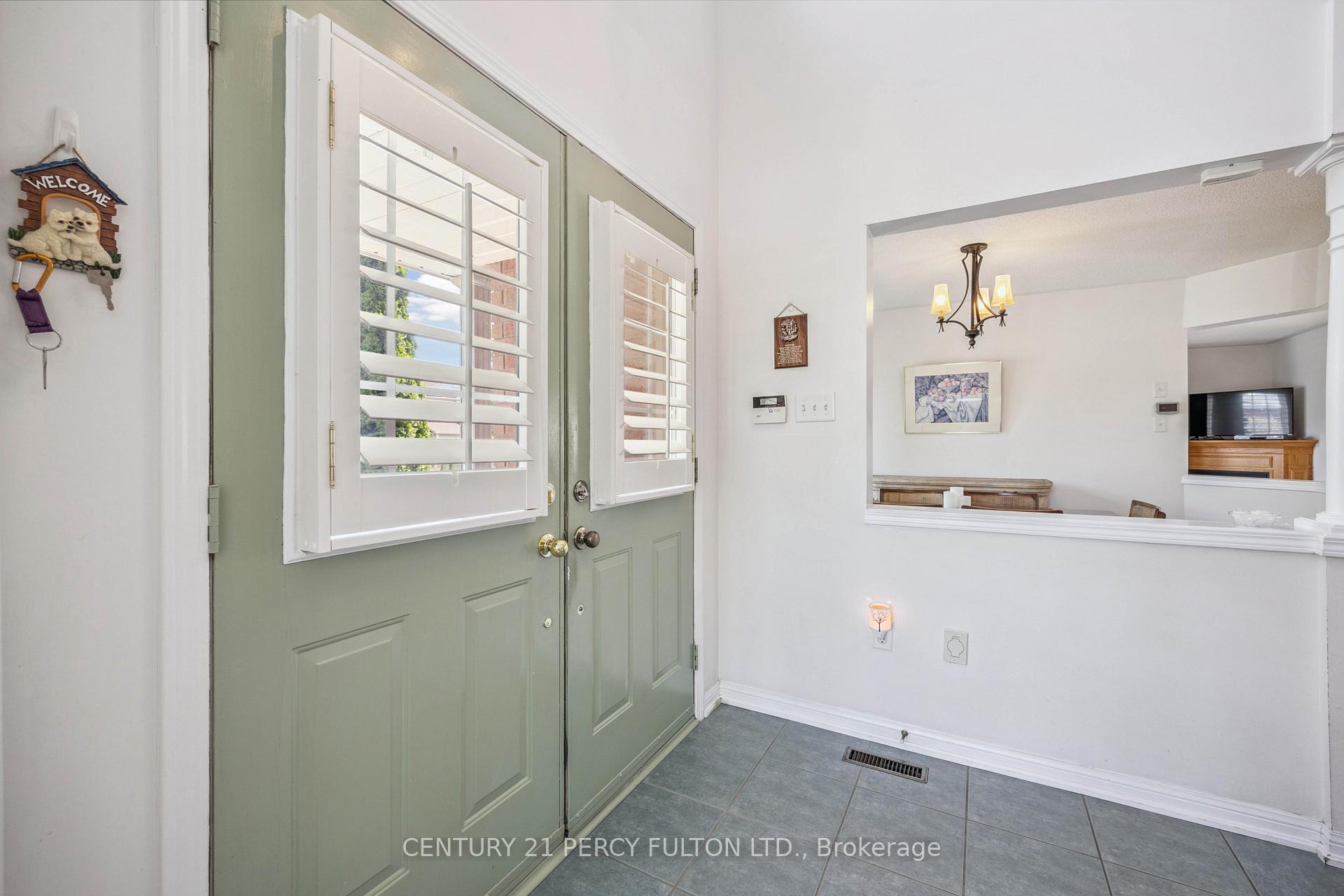 Photo 3 of 1 Robideau Place, Whitby, Pringle Creek — HOMEH