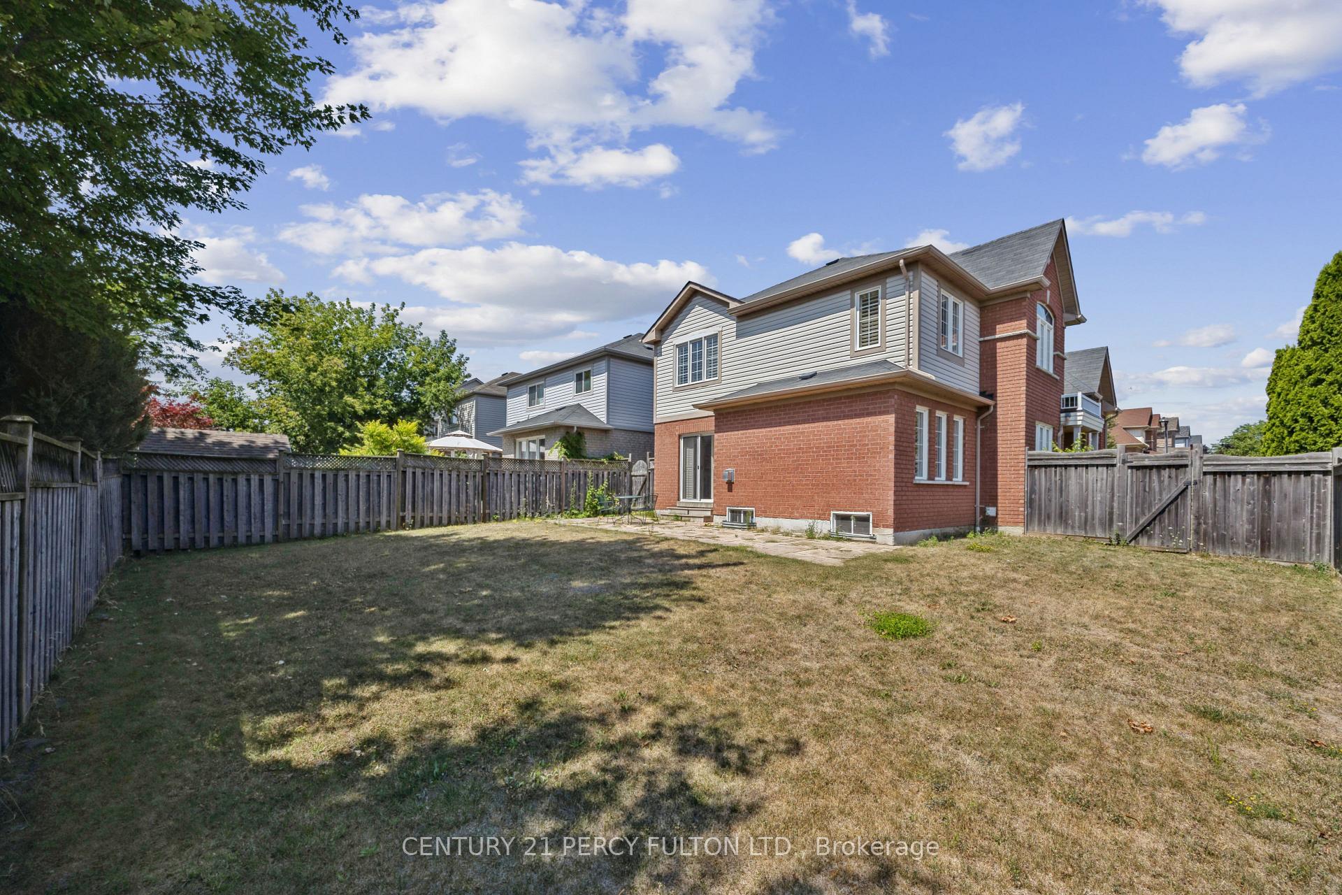 Photo 28 of 1 Robideau Place, Whitby, Pringle Creek — HOMEH