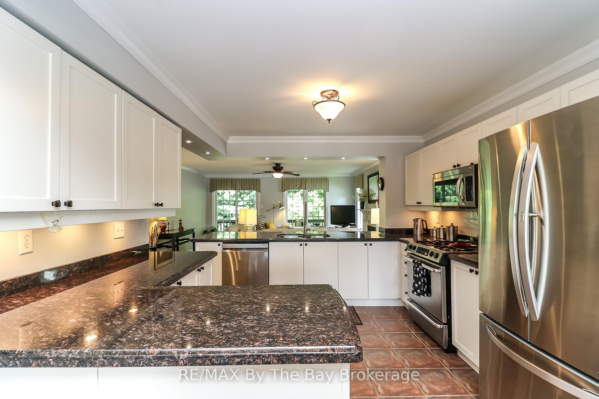 Photo 16 of 10 Masters Lane, Wasaga Beach — HOMEH