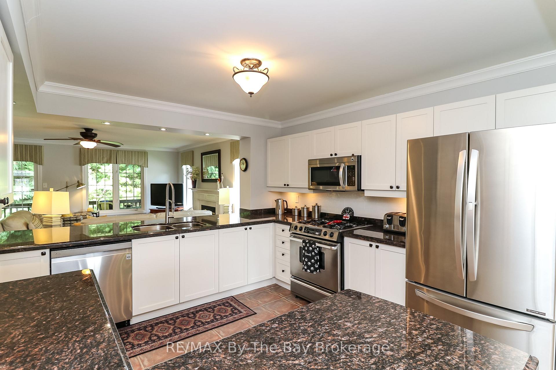 Photo 17 of 10 Masters Lane, Wasaga Beach — HOMEH