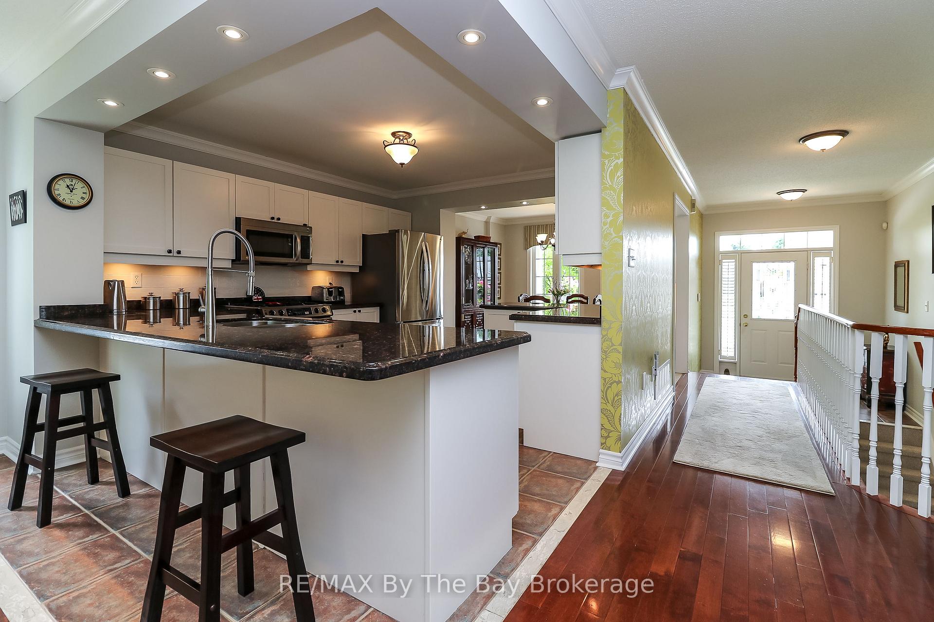 Photo 21 of 10 Masters Lane, Wasaga Beach — HOMEH