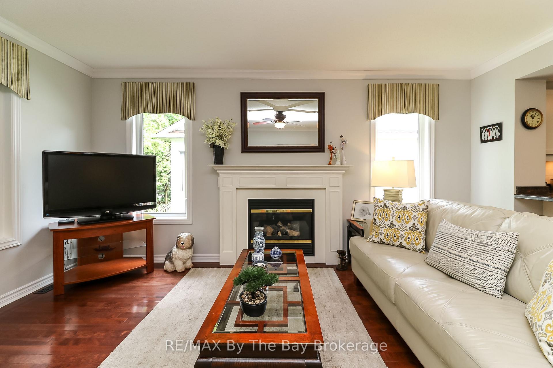 Photo 26 of 10 Masters Lane, Wasaga Beach — HOMEH