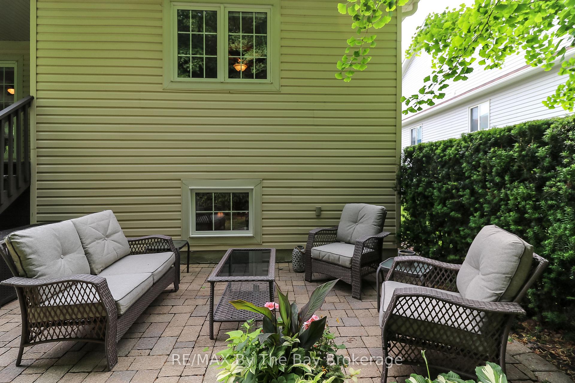 Photo 36 of 10 Masters Lane, Wasaga Beach — HOMEH