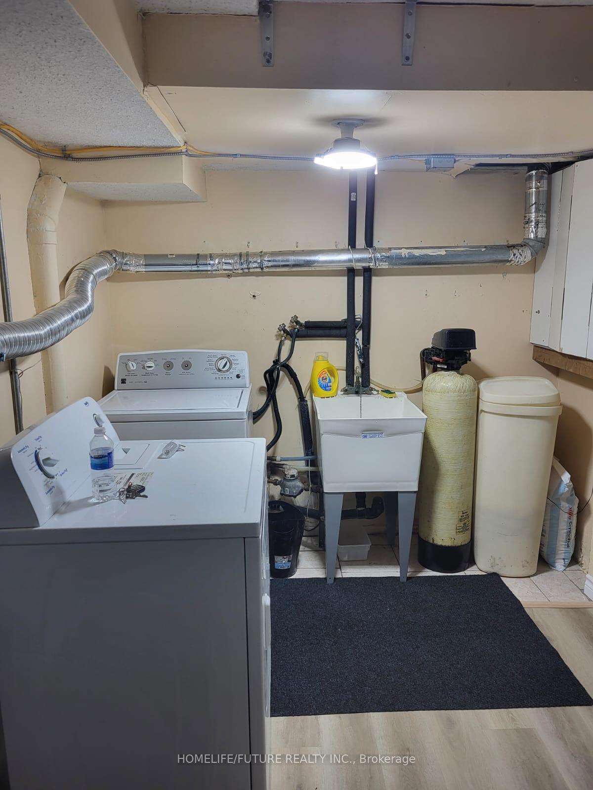 Photo 11 of 398A Churchill Court, Waterloo — HOMEH