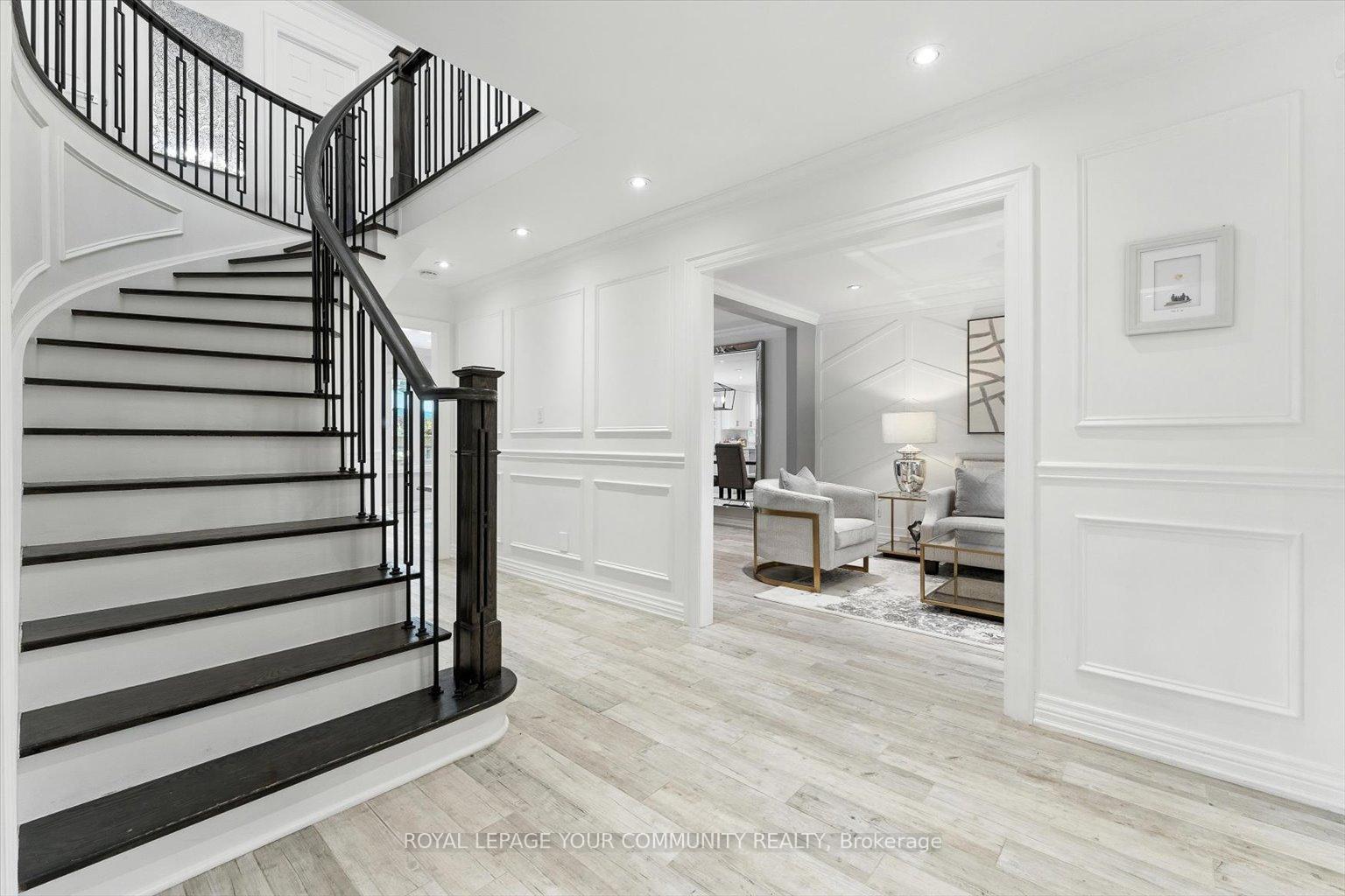 Photo 5 of 89 Nestor Crescent, Vaughan, East Woodbridge — HOMEH