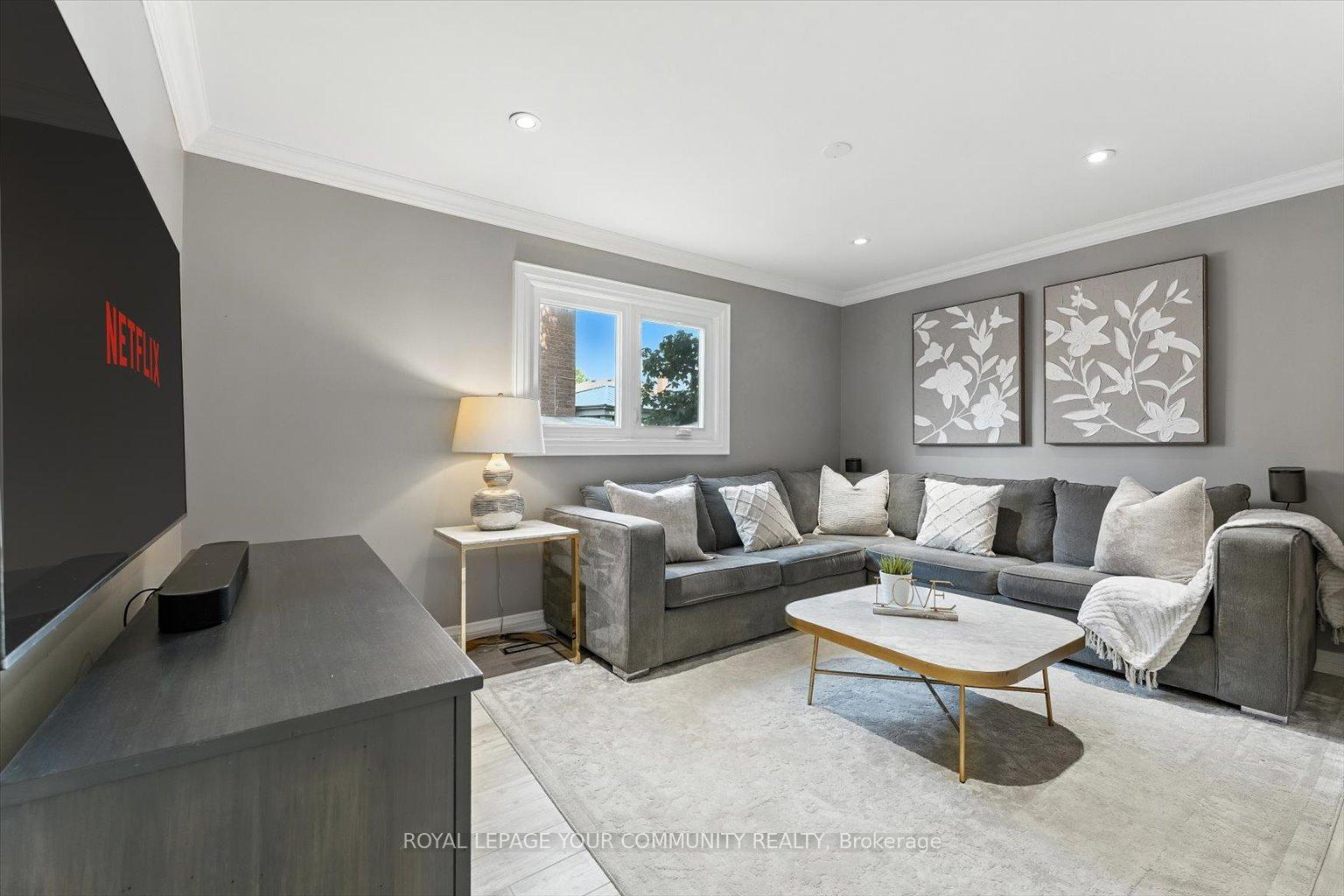 Photo 6 of 89 Nestor Crescent, Vaughan, East Woodbridge — HOMEH