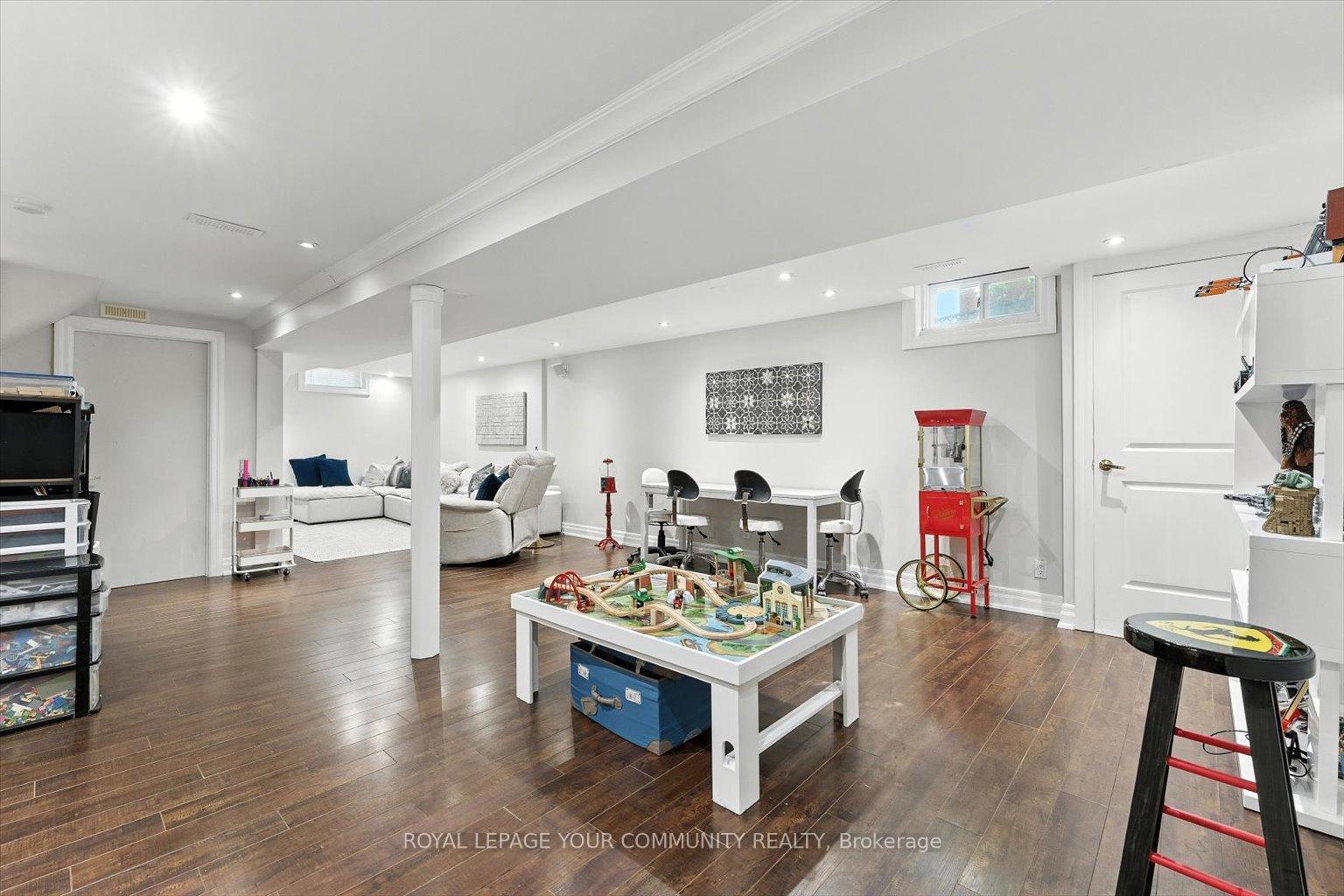 Photo 33 of 89 Nestor Crescent, Vaughan, East Woodbridge — HOMEH