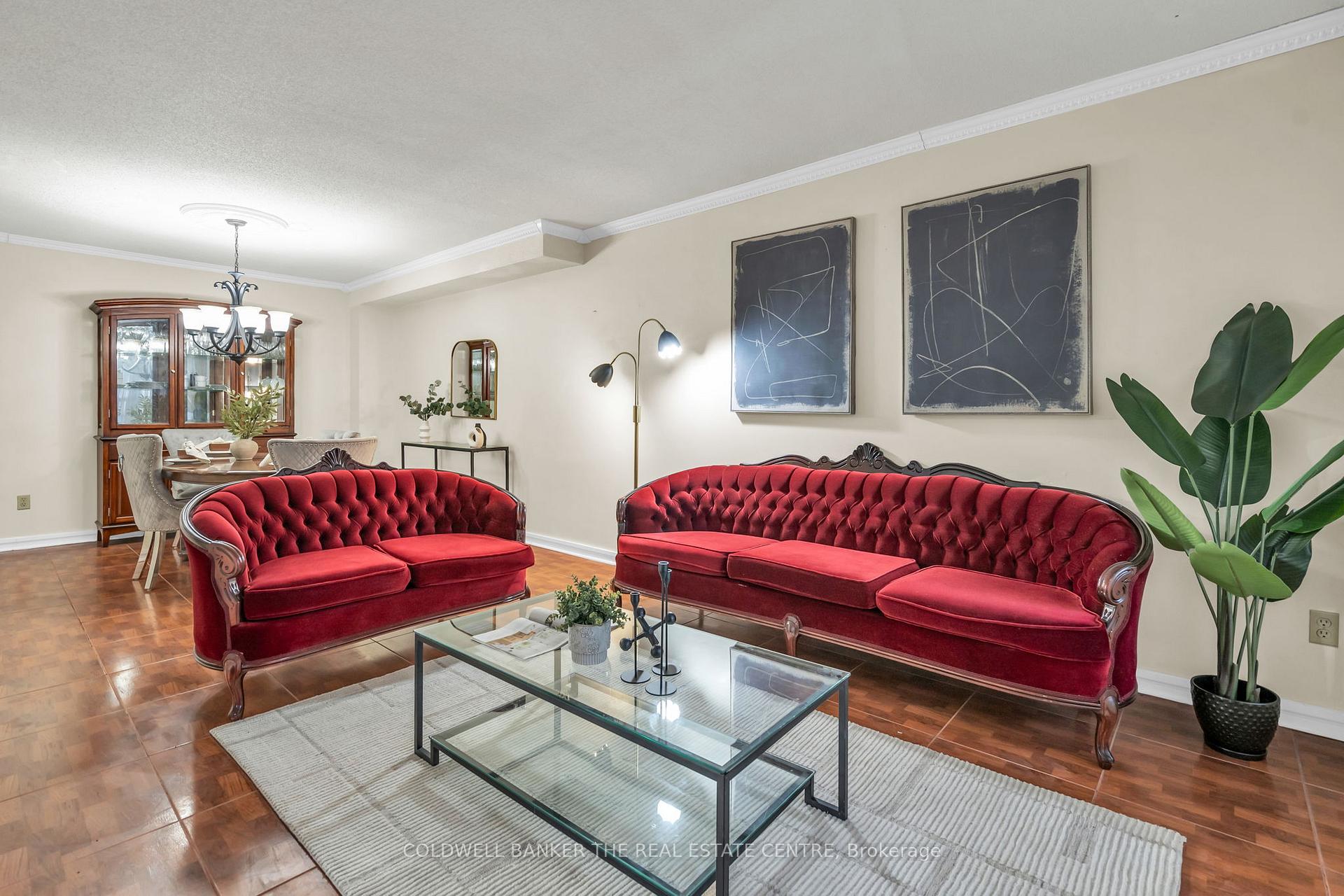 Photo 10 of 20 Backus Court, Markham, Raymerville — HOMEH