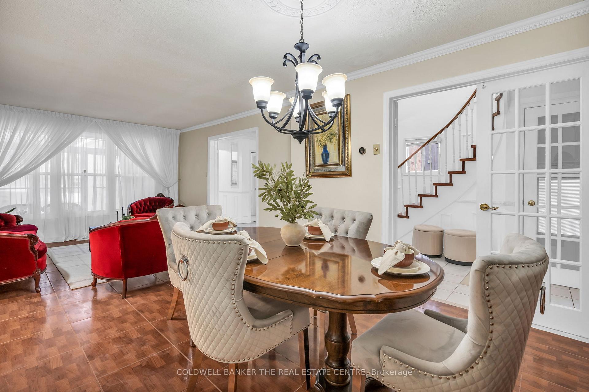 Photo 13 of 20 Backus Court, Markham, Raymerville — HOMEH