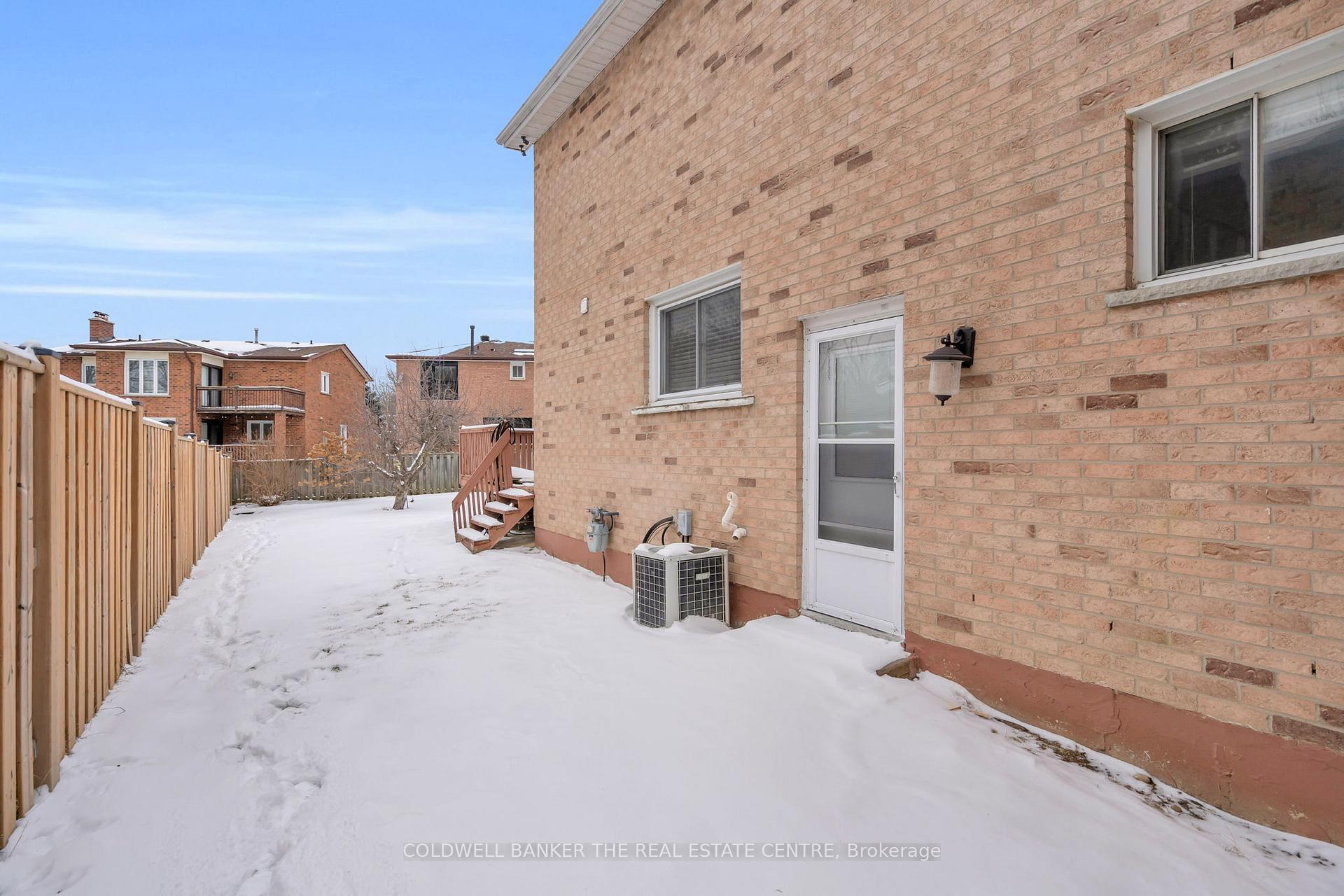 Photo 34 of 20 Backus Court, Markham, Raymerville — HOMEH